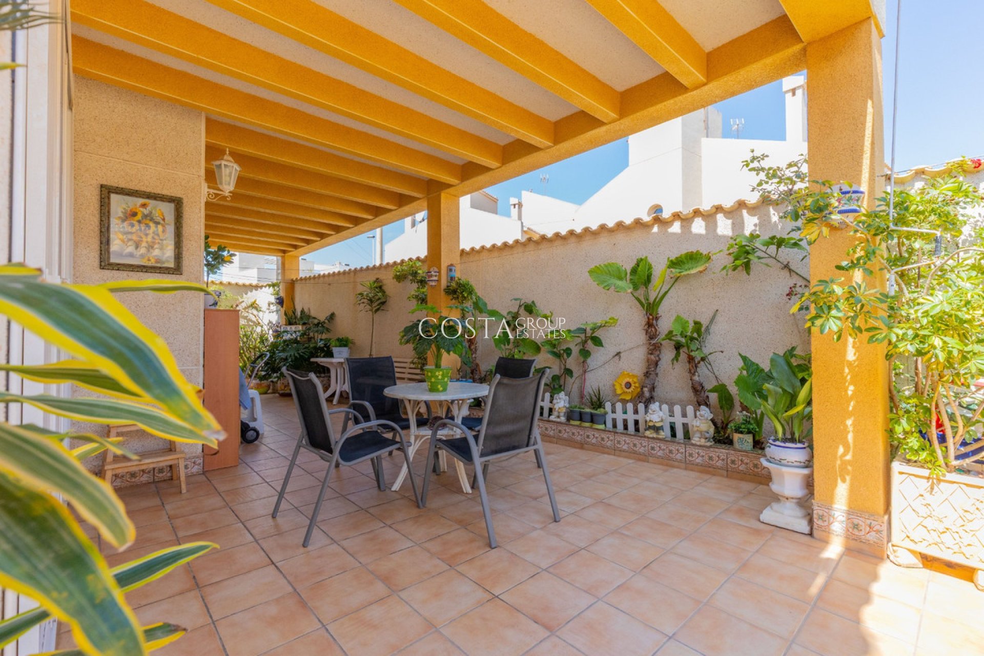 Resale - Villa -
Torrevieja - Torrevieja Centro