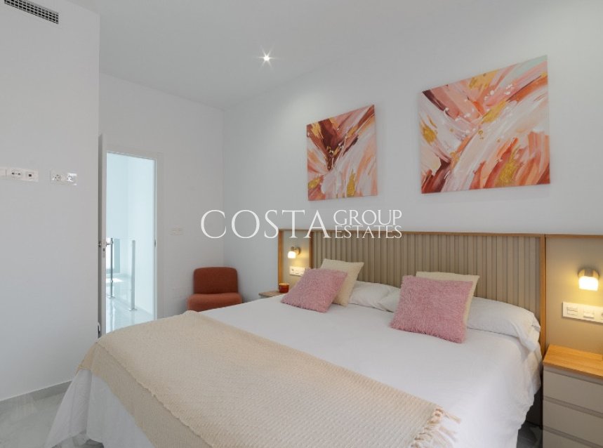 Resale - Villa -
Torrevieja - Torrevieja Centro