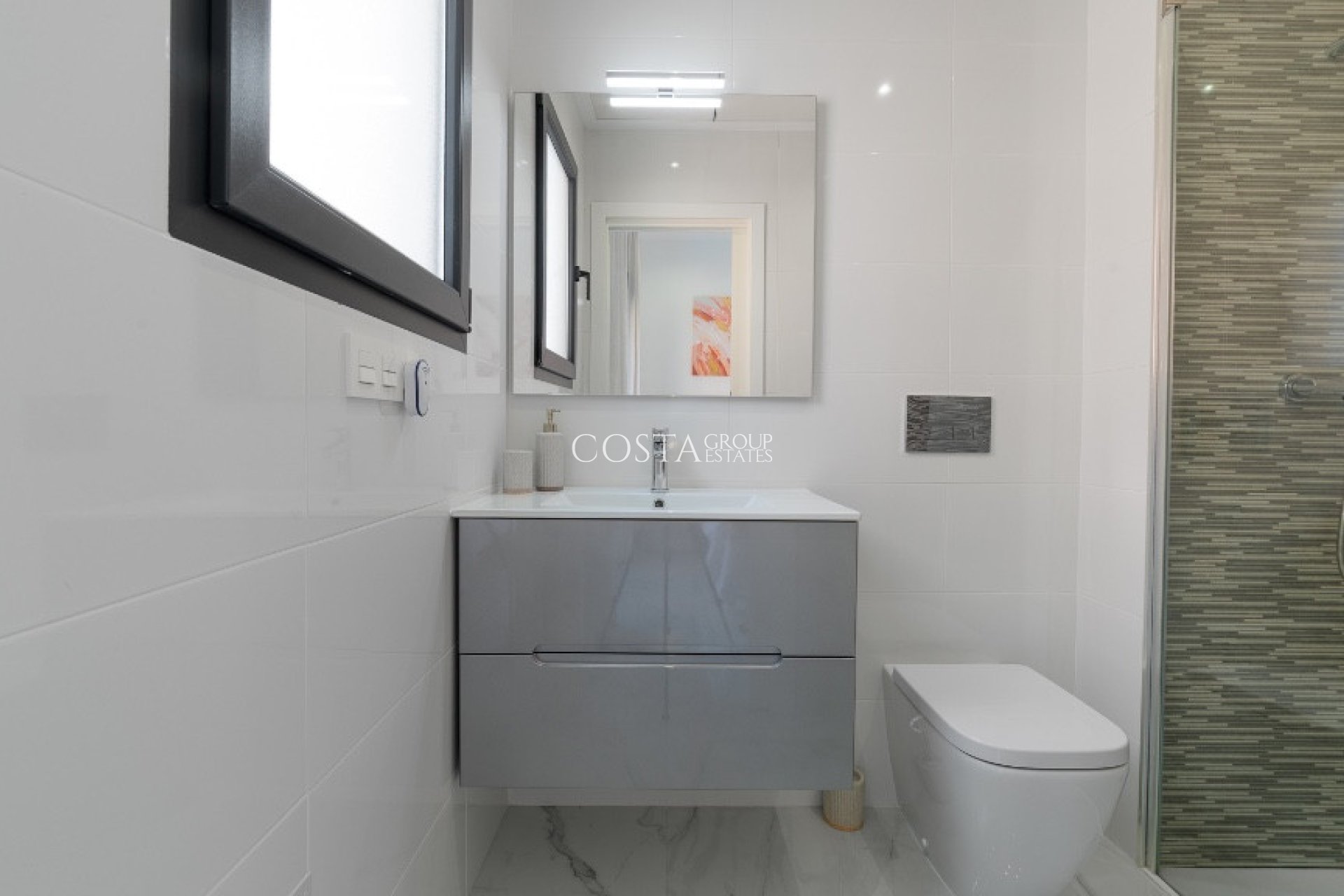 Resale - Villa -
Torrevieja - Torrevieja Centro