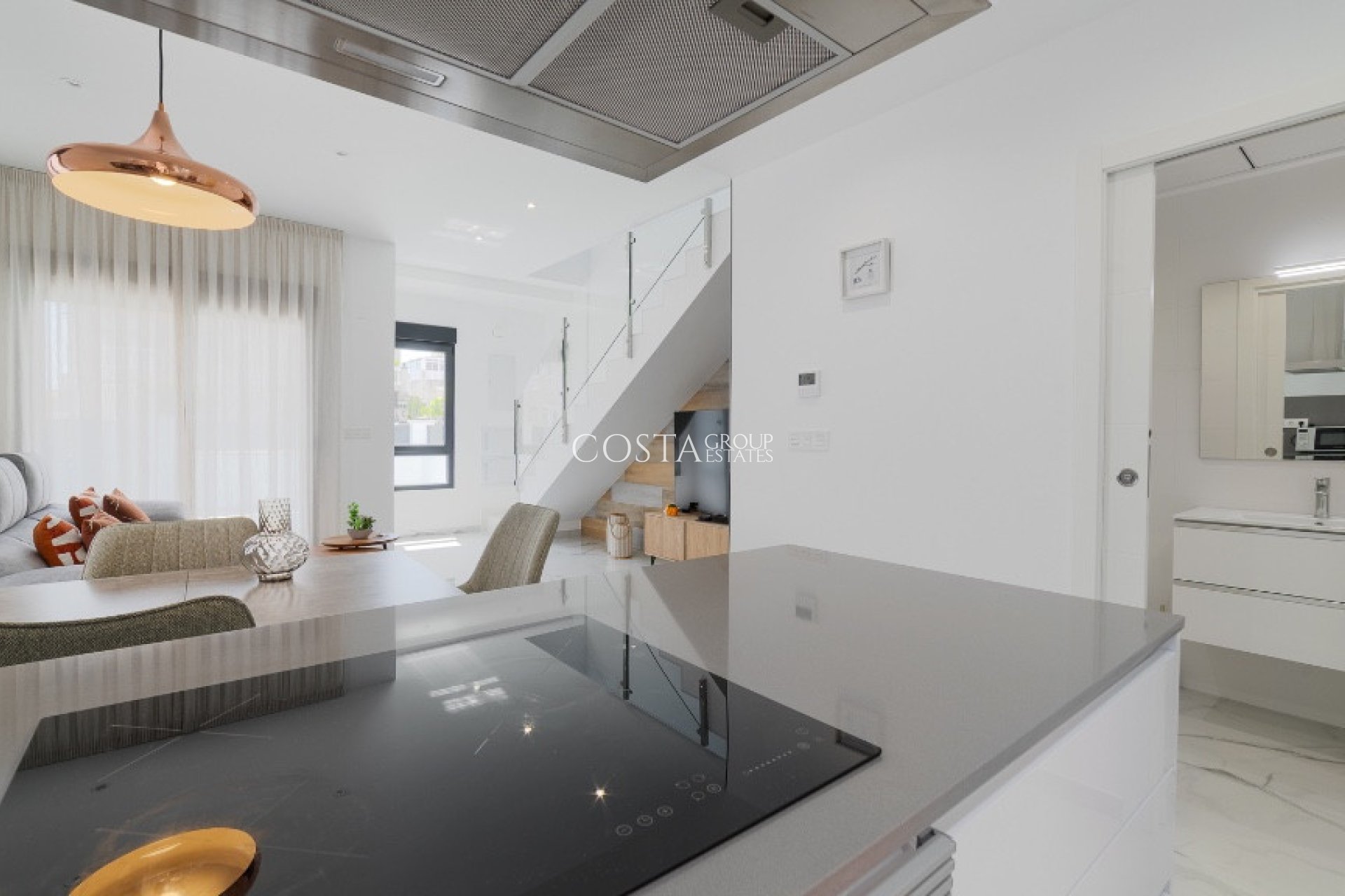 Resale - Villa -
Torrevieja - Torrevieja Centro