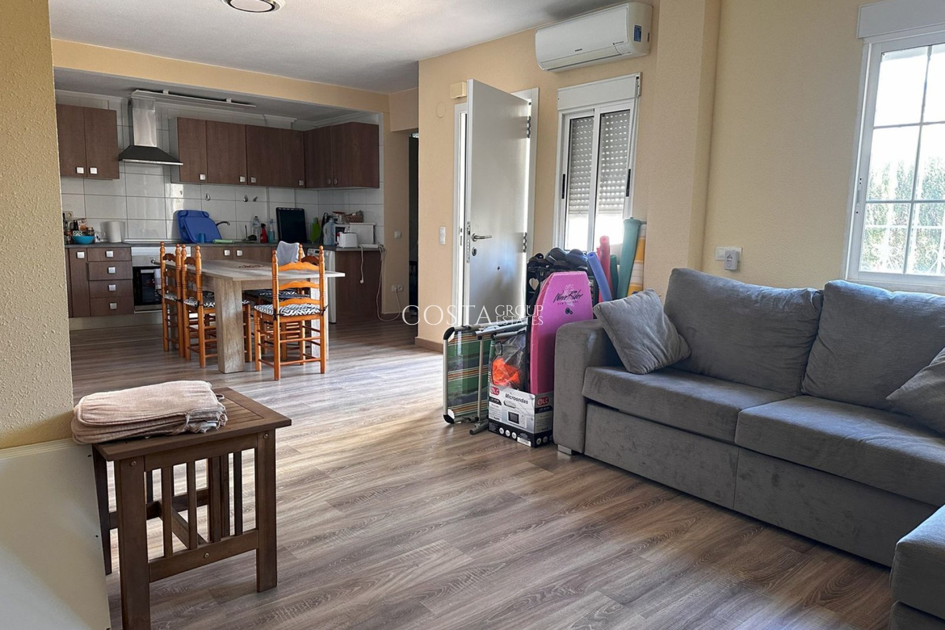 Resale - Villa -
Torrevieja - Torrevieja Centro