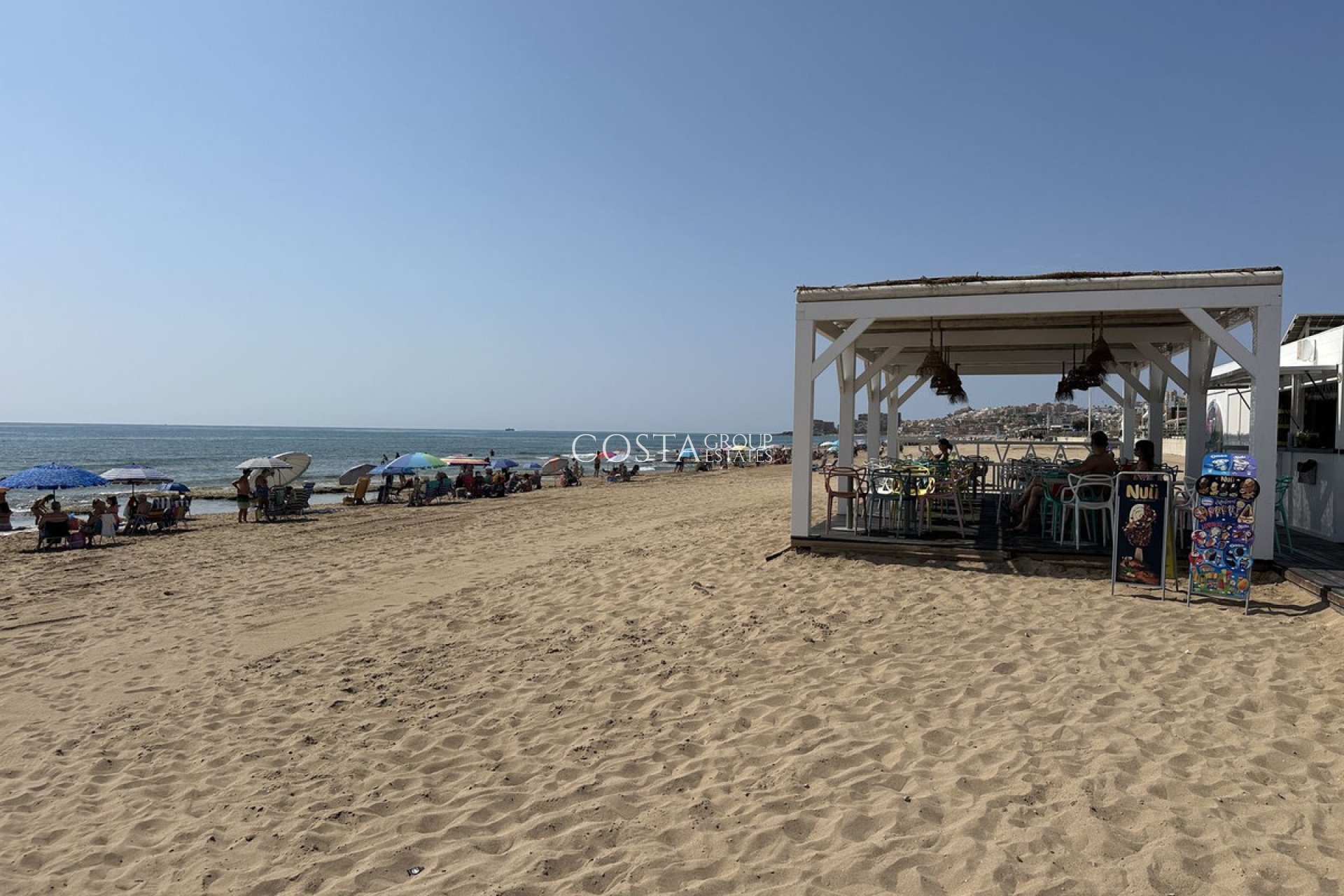 Resale - Villa -
Torrevieja - Torrevieja Centro