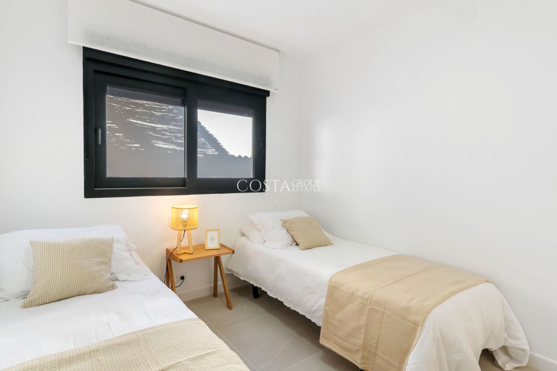 Resale - Villa -
Torrevieja - Torrevieja Centro