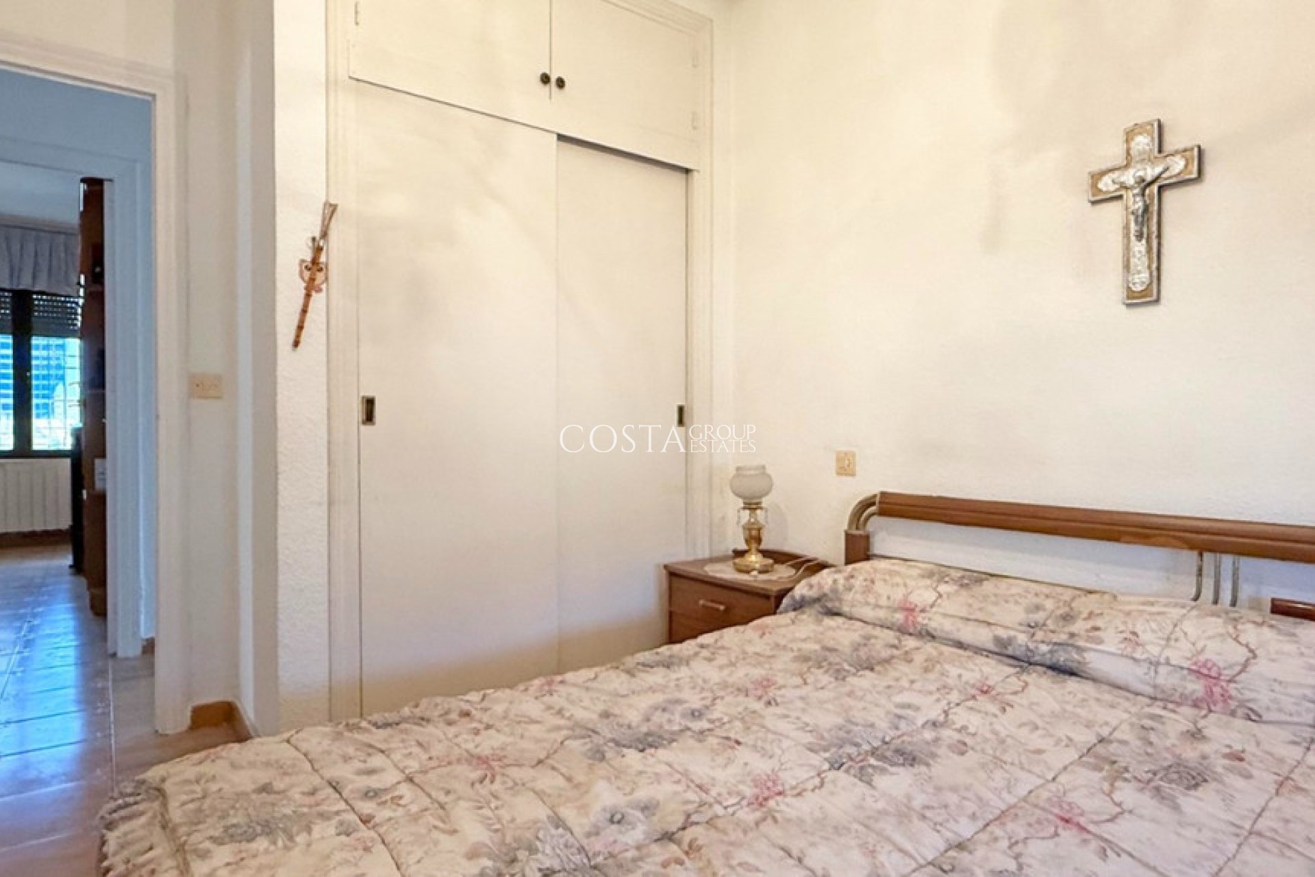 Resale - Villa -
Torrevieja - Torrevieja Centro