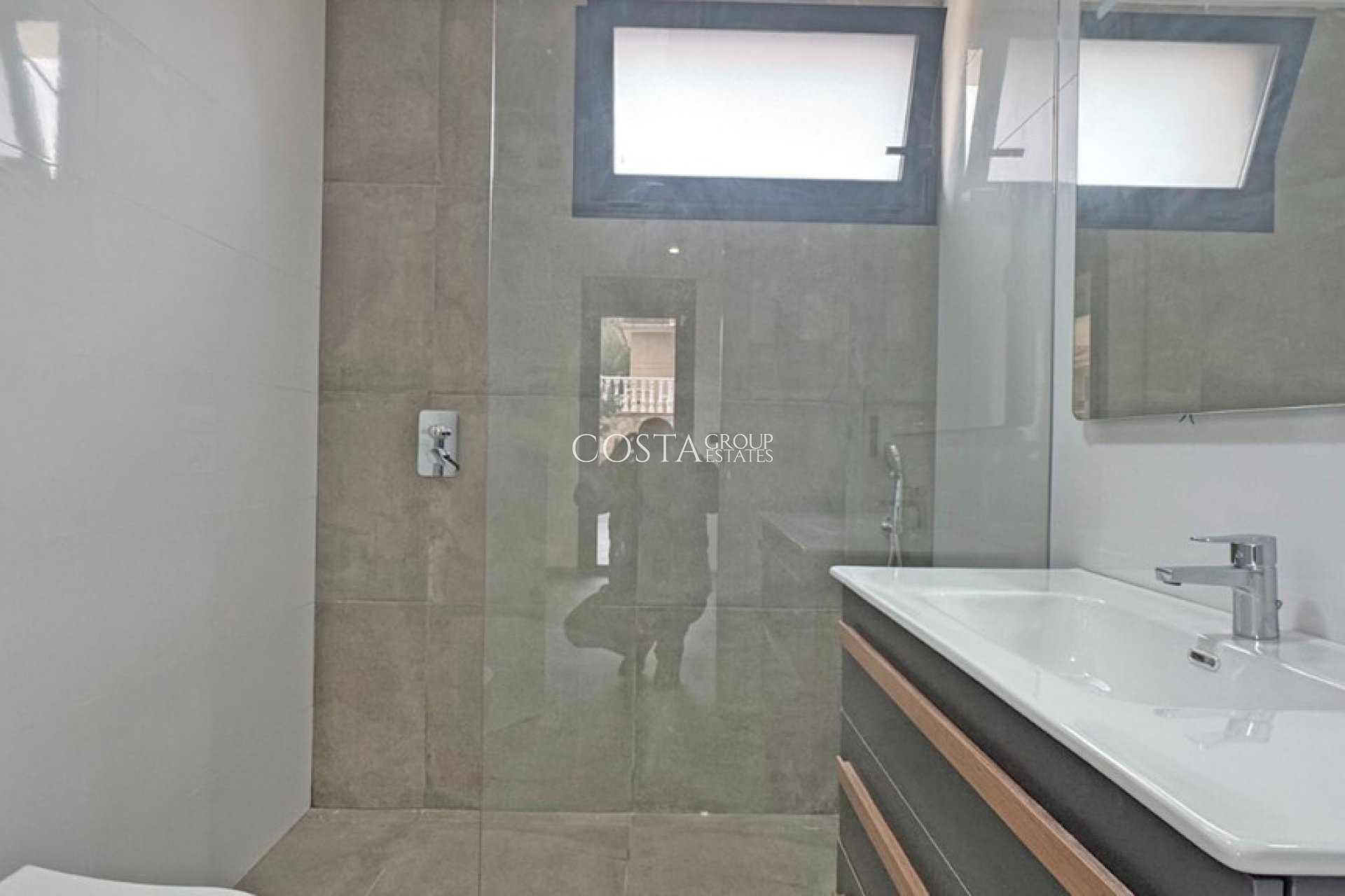 Resale - Villa -
Torrevieja - Torrevieja Centro