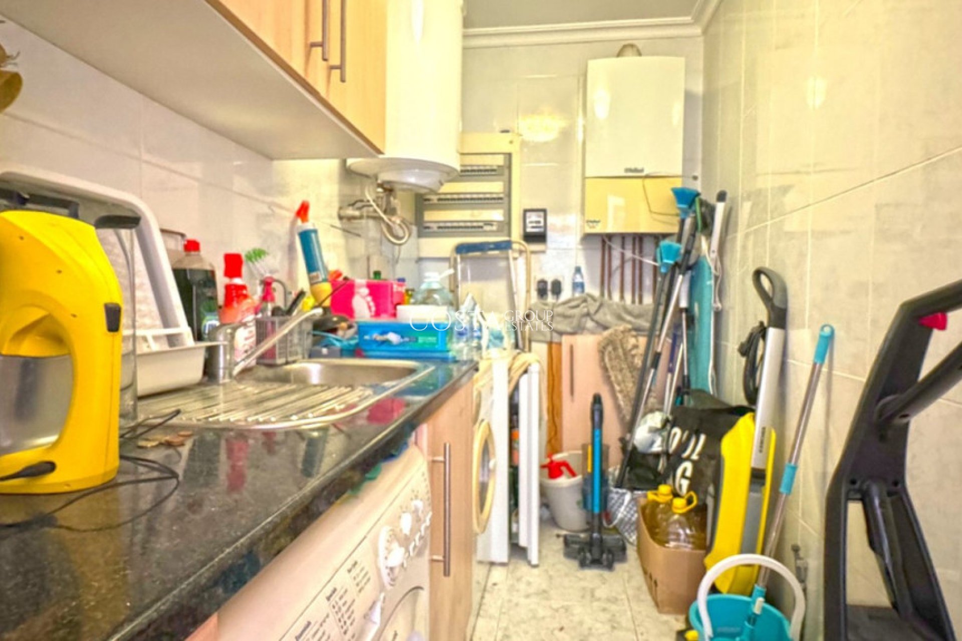 Resale - Villa -
Torrevieja - Torrevieja Centro