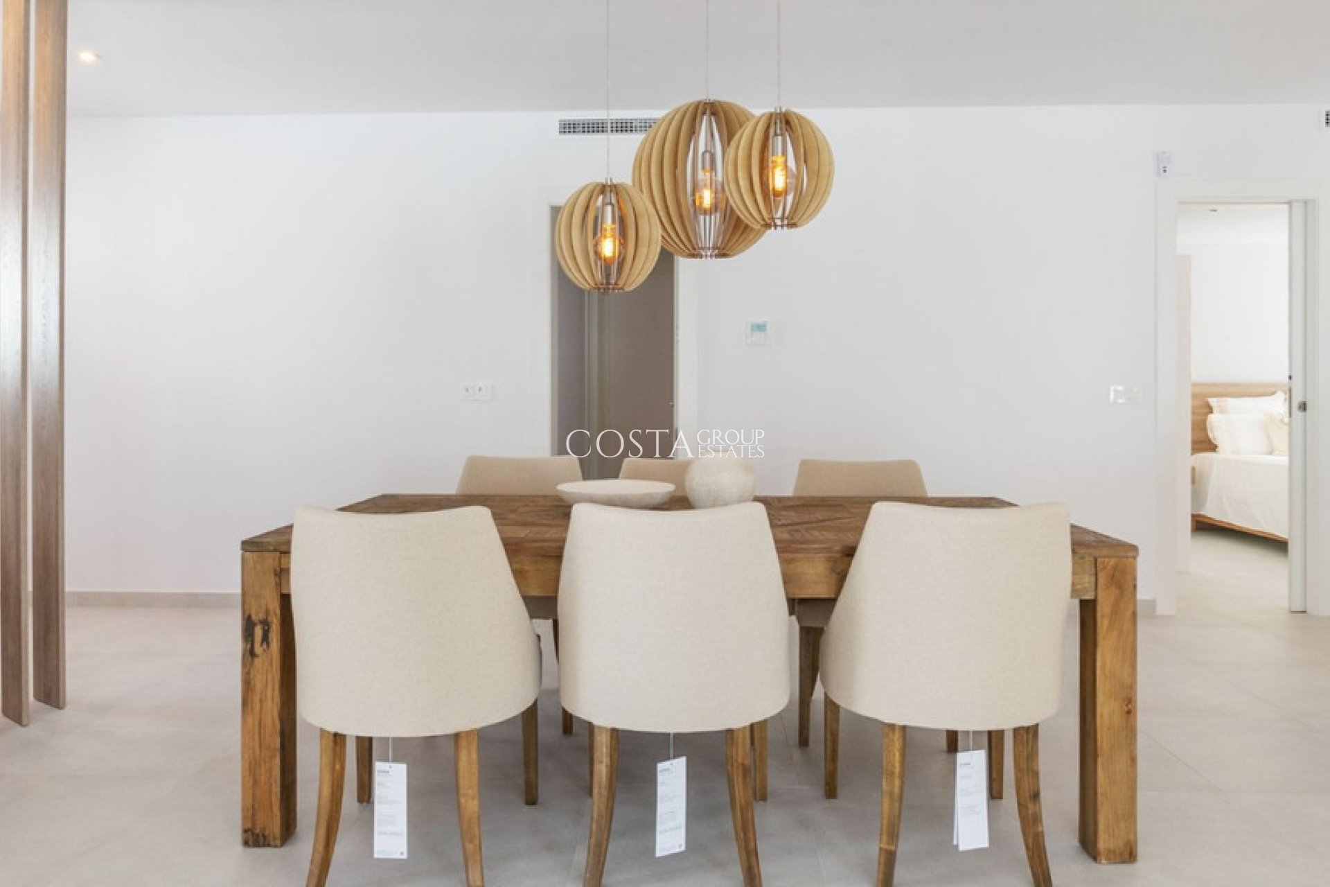 Resale - Villa -
Torrevieja - Torrevieja Centro