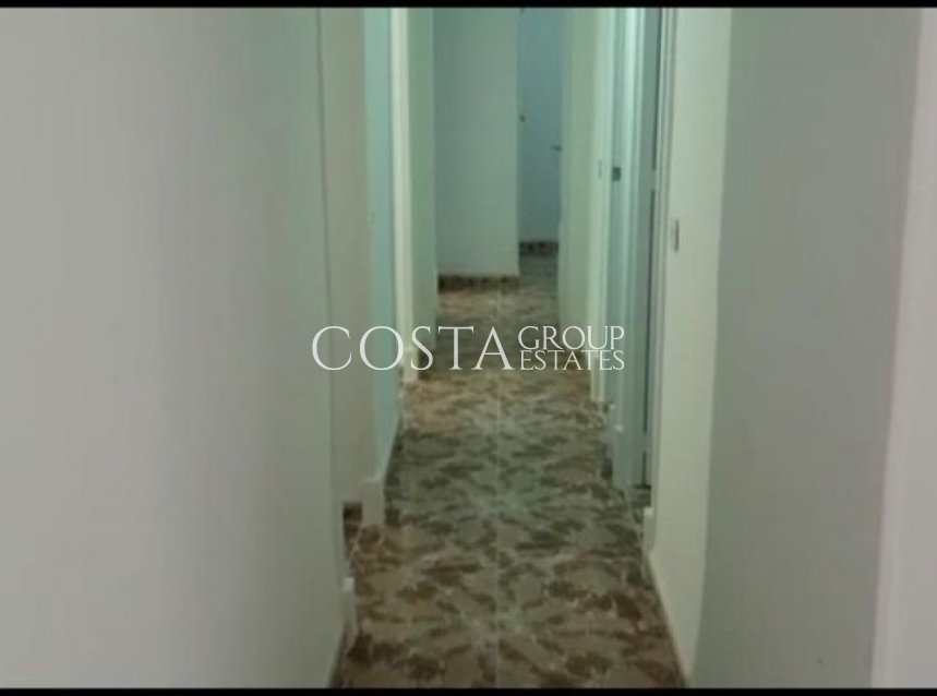 Resale - Villa -
Torrevieja - Torrevieja Centro