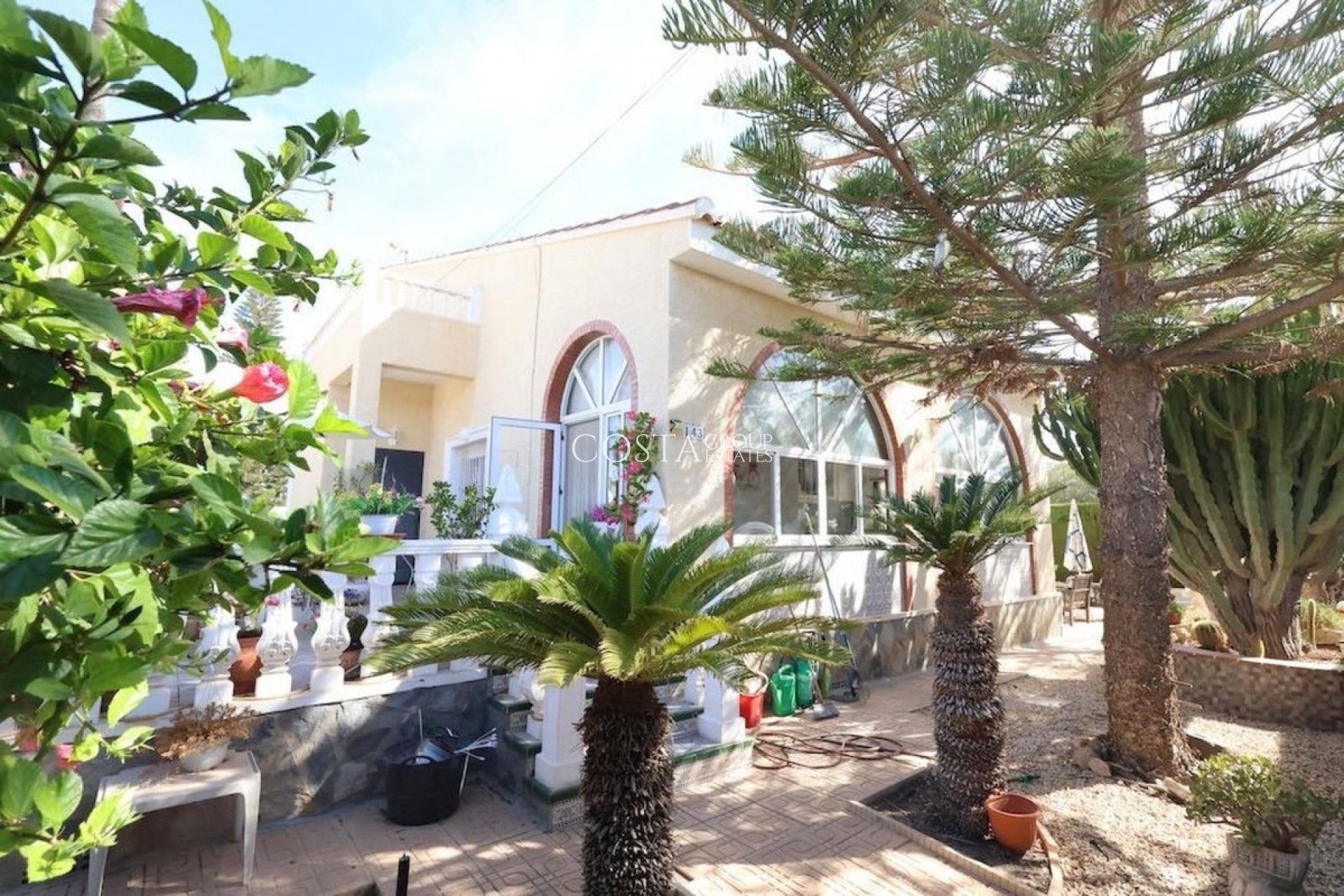 Resale - Villa -
Torrevieja - Torrevieja Centro