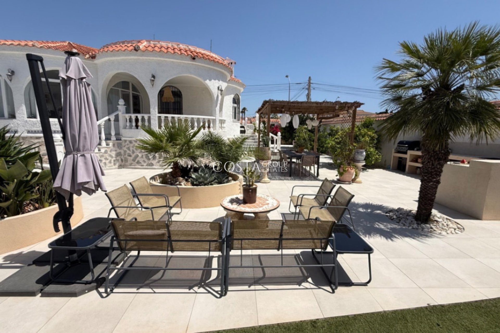 Resale - Villa -
Torrevieja - Torrevieja Centro