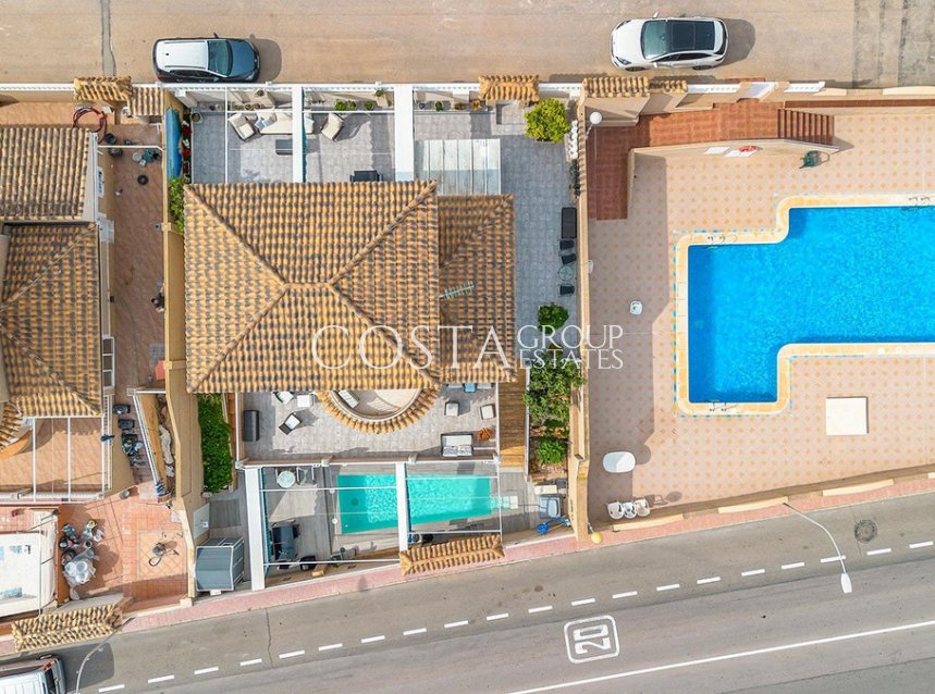 Resale - Villa -
Torrevieja - Torrevieja Centro