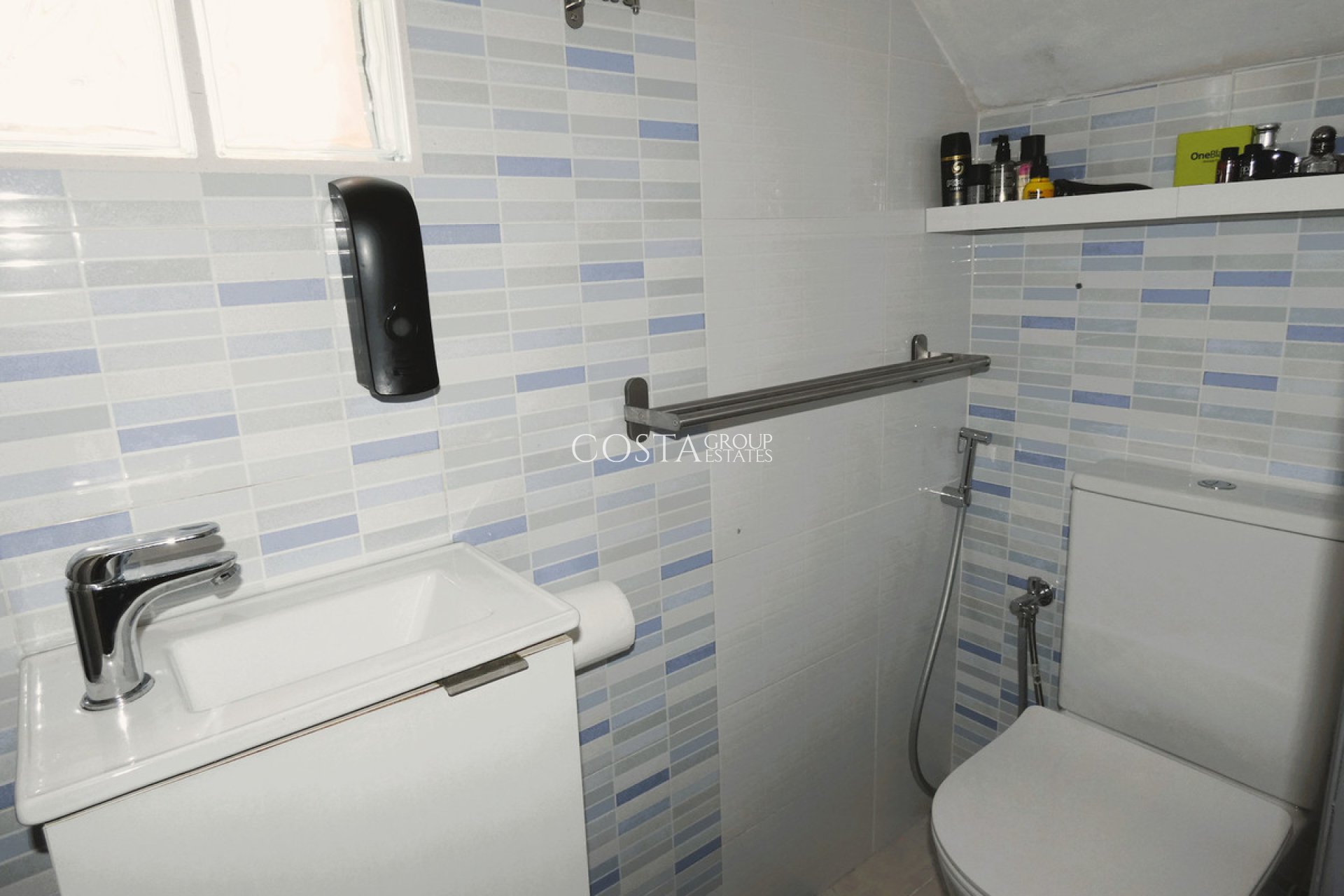 Resale - Villa -
Torrevieja - Torrevieja Centro