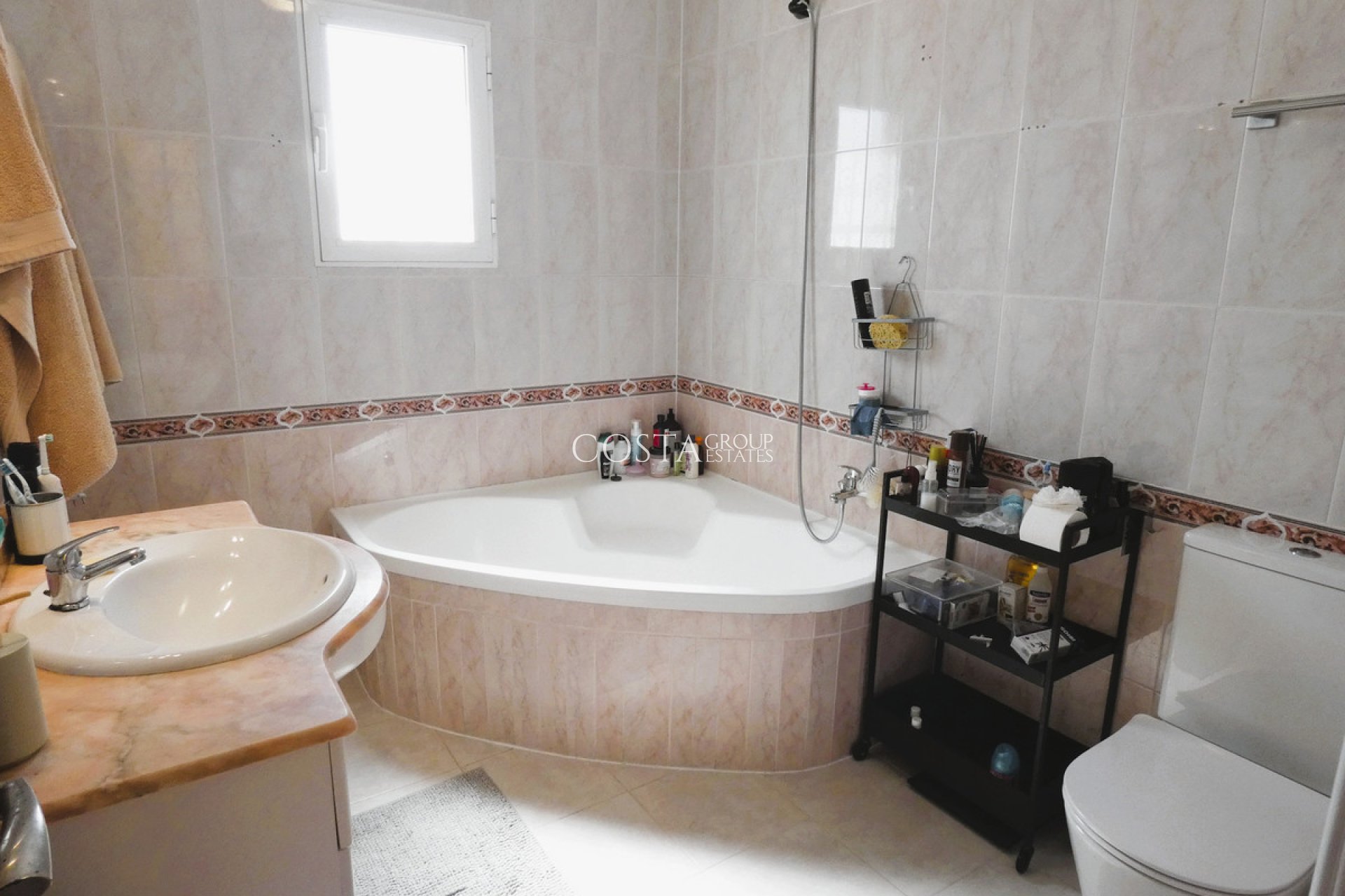 Resale - Villa -
Torrevieja - Torrevieja Centro