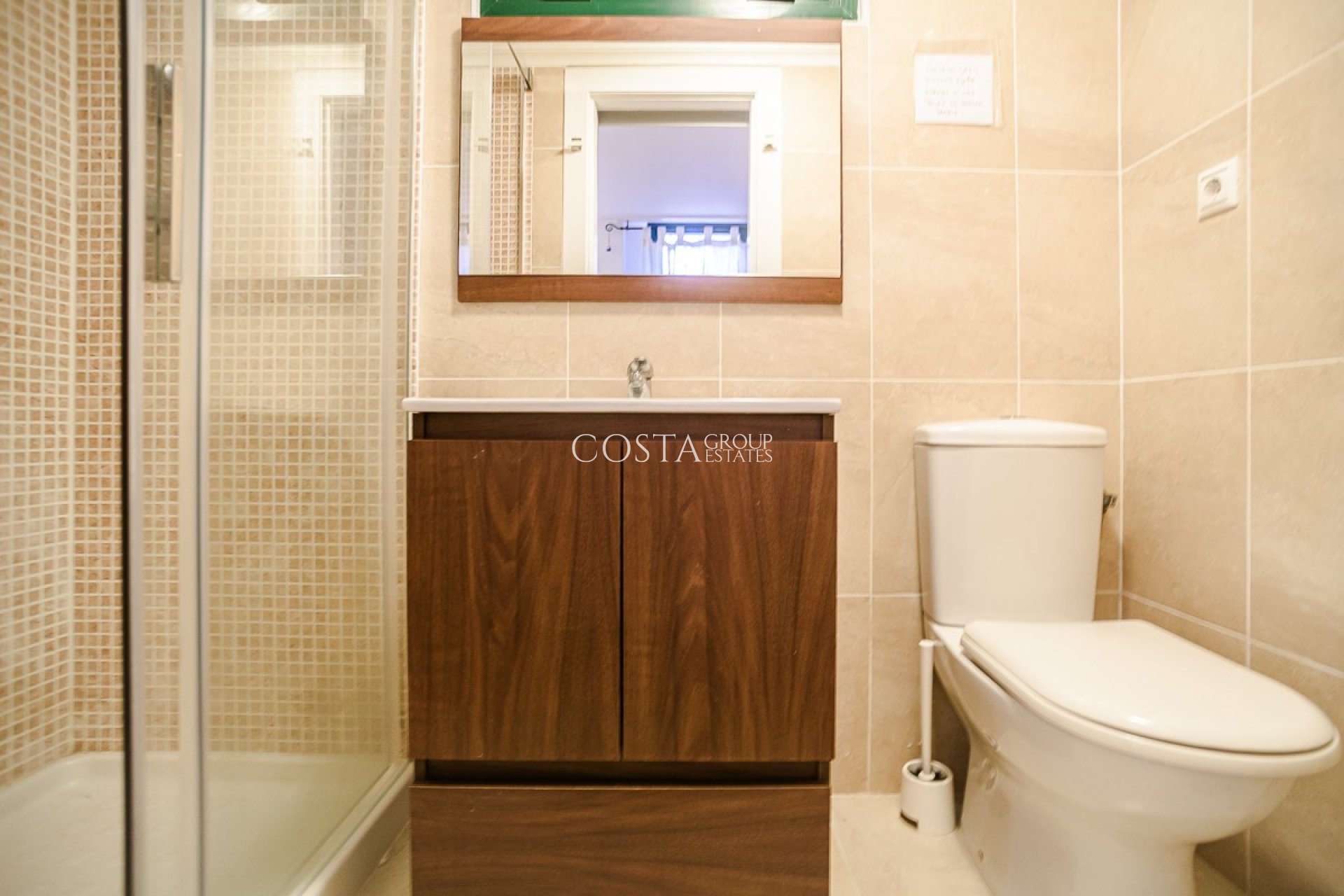 Resale - Villa -
Torrevieja - Torrevieja Centro