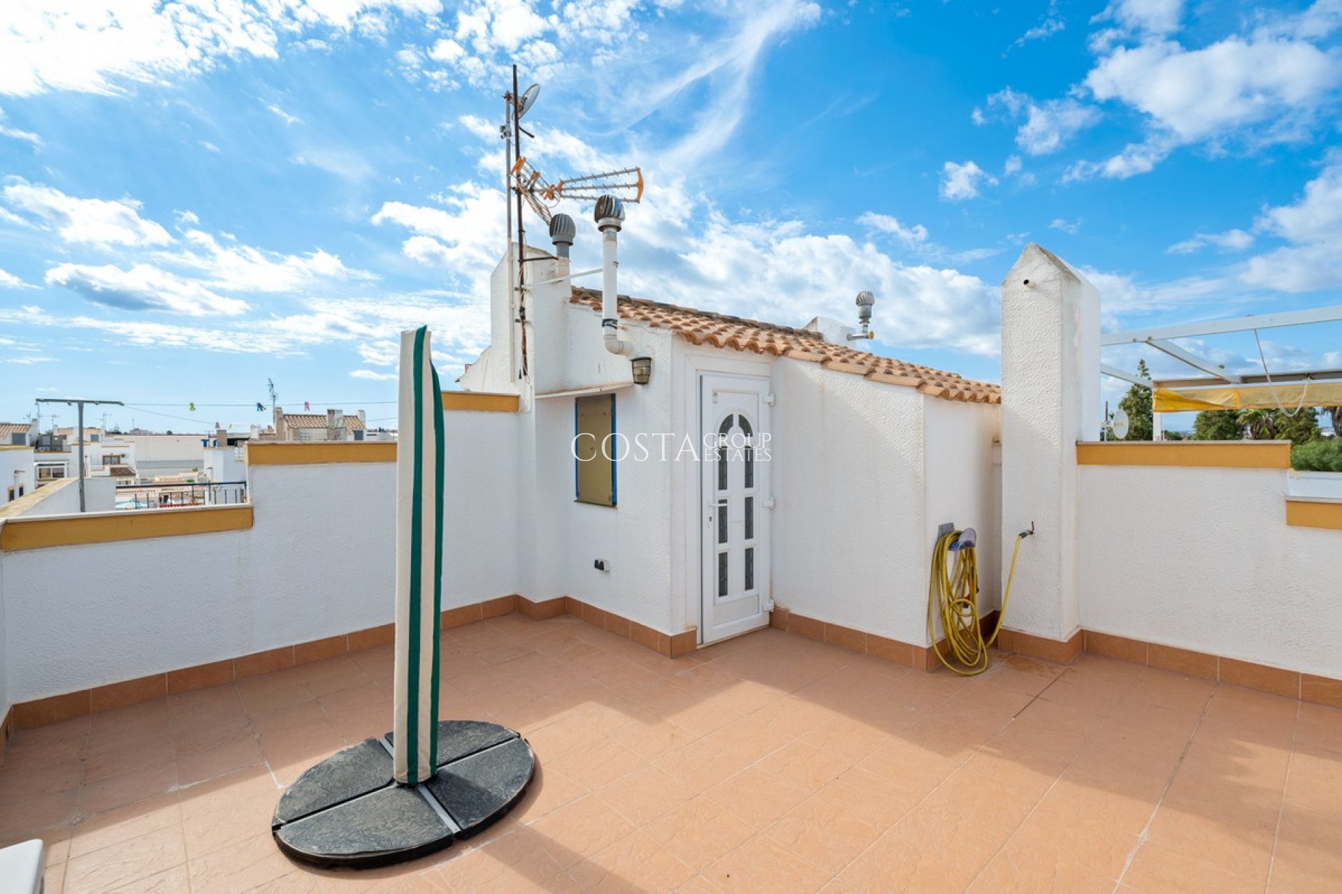 Resale - Villa -
Torrevieja - Torrevieja Centro