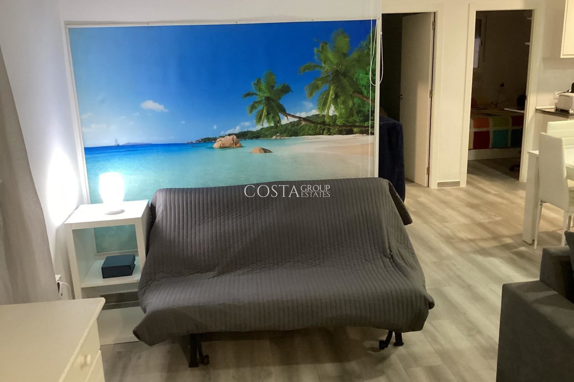 Resale - Villa -
Torrevieja - Torrevieja Centro