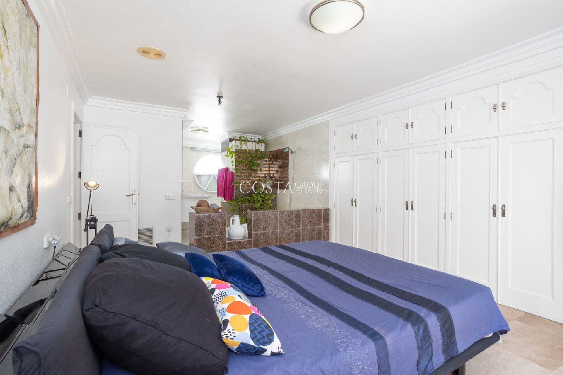 Resale - Villa -
Torrevieja - Torrevieja Centro