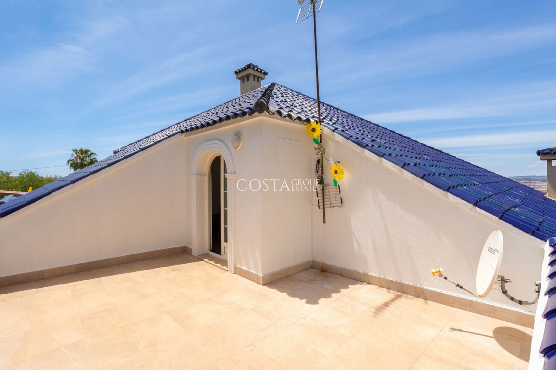 Resale - Villa -
Torrevieja - Torrevieja Centro