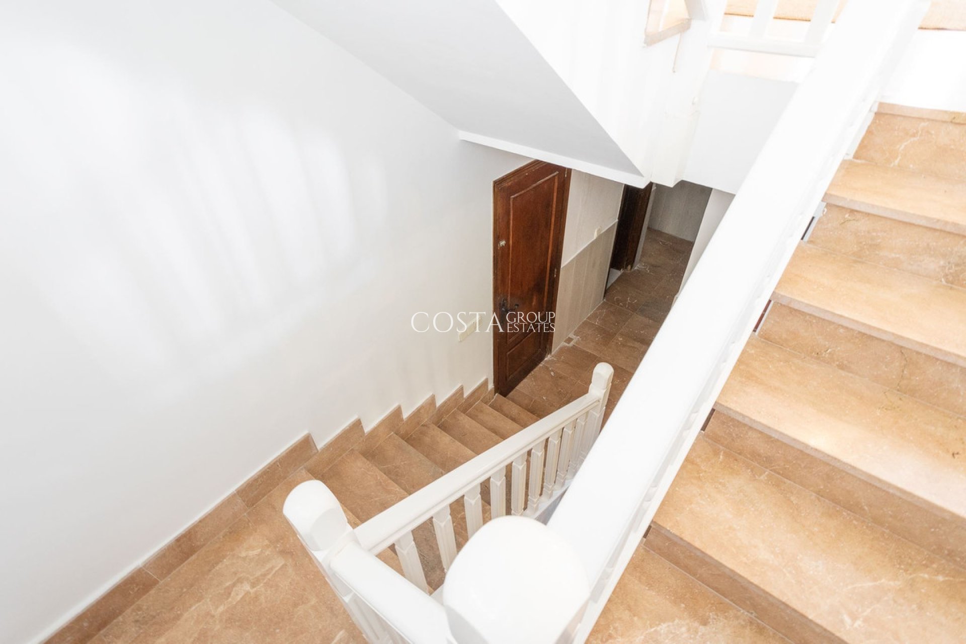 Resale - Villa -
Torrevieja - Torrevieja Centro