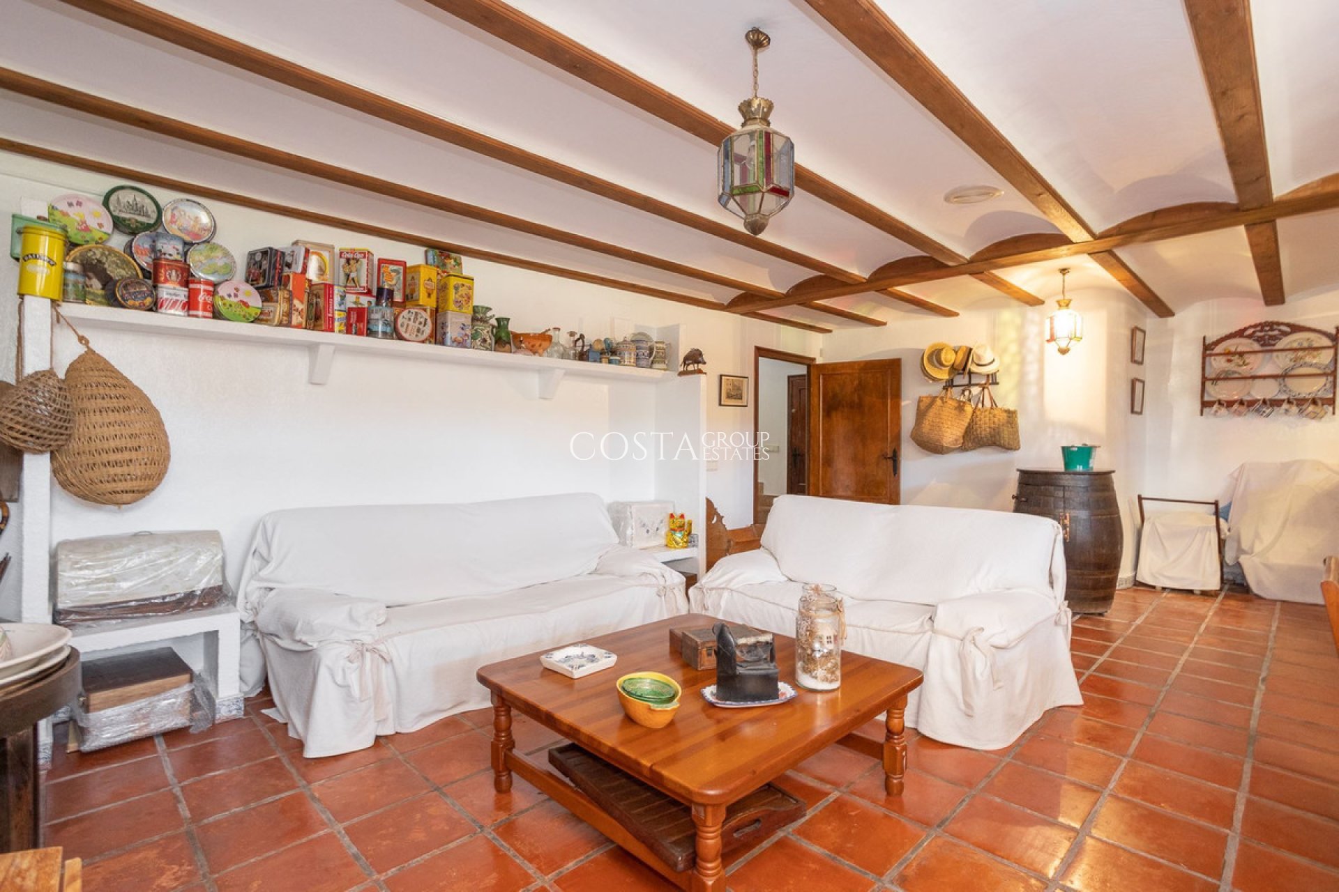 Resale - Villa -
Torrevieja - Torrevieja Centro