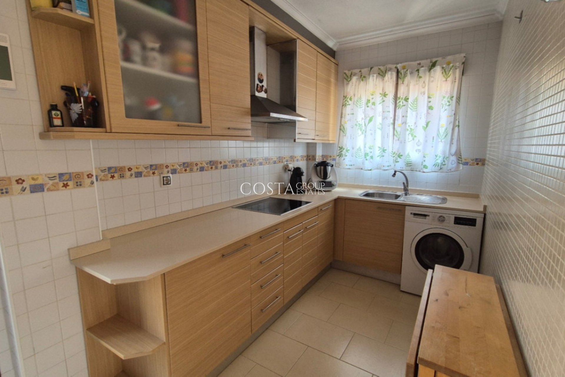 Resale - Villa -
Torrevieja