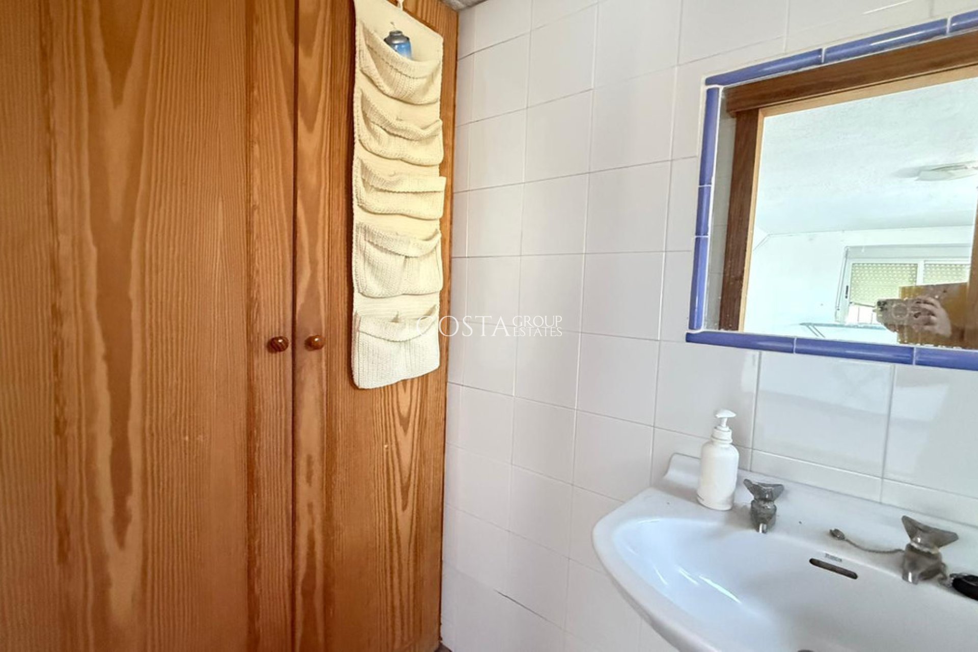 Resale - Villa -
Torrevieja