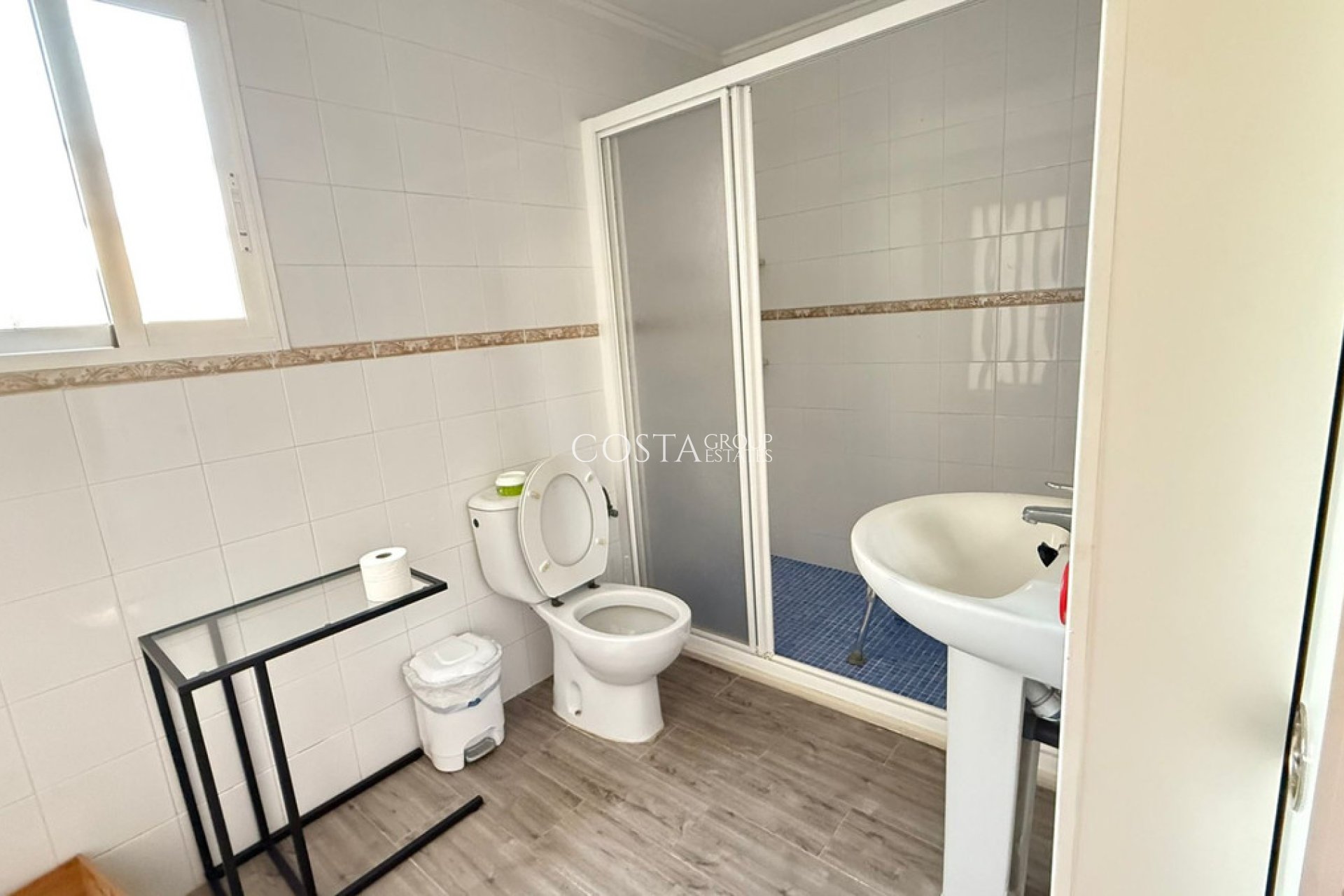 Resale - Villa -
Torrevieja