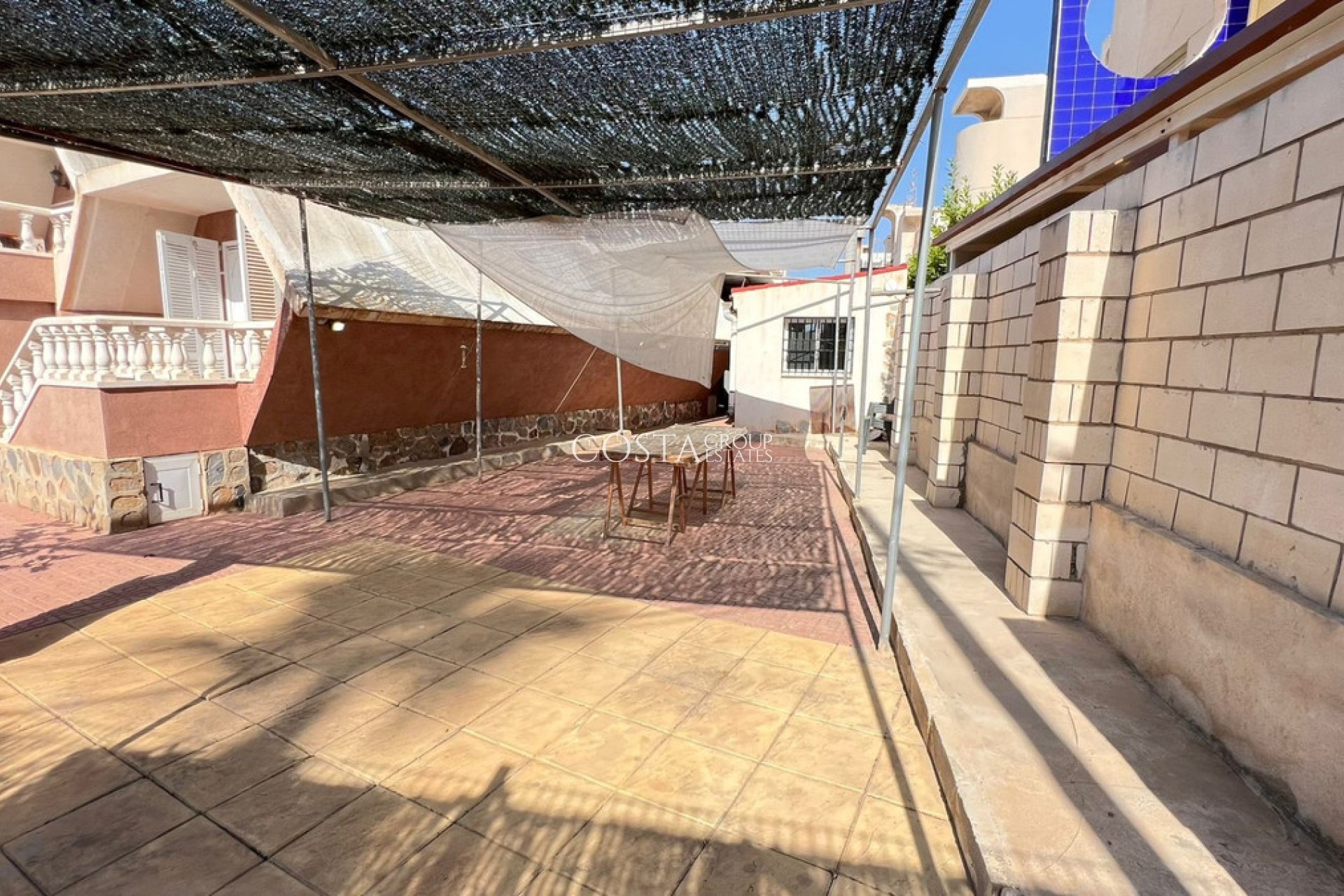 Resale - Villa -
Torrevieja