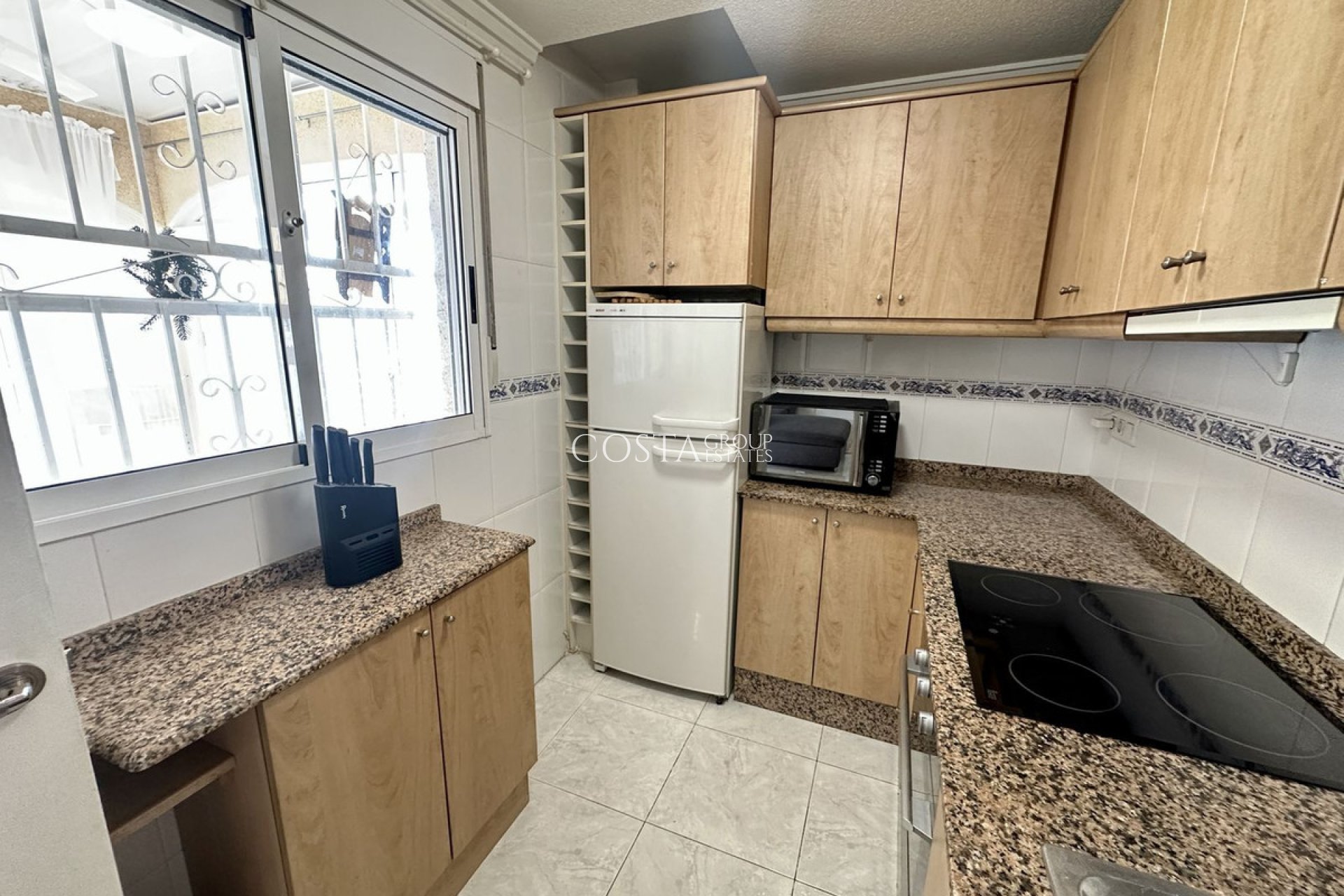 Resale - Villa -
Torrevieja