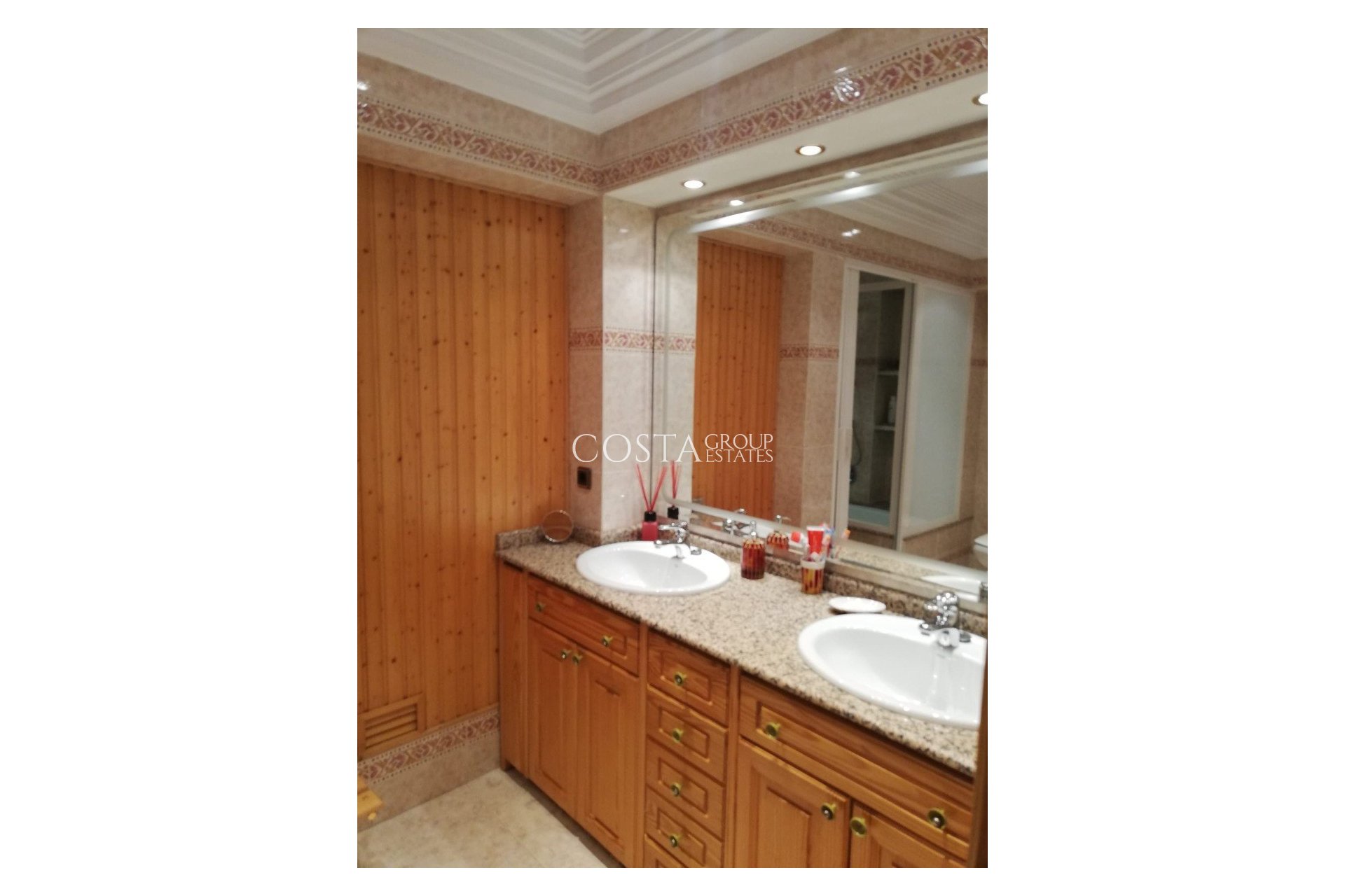 Resale - Villa -
Yecla - Yecla Centro