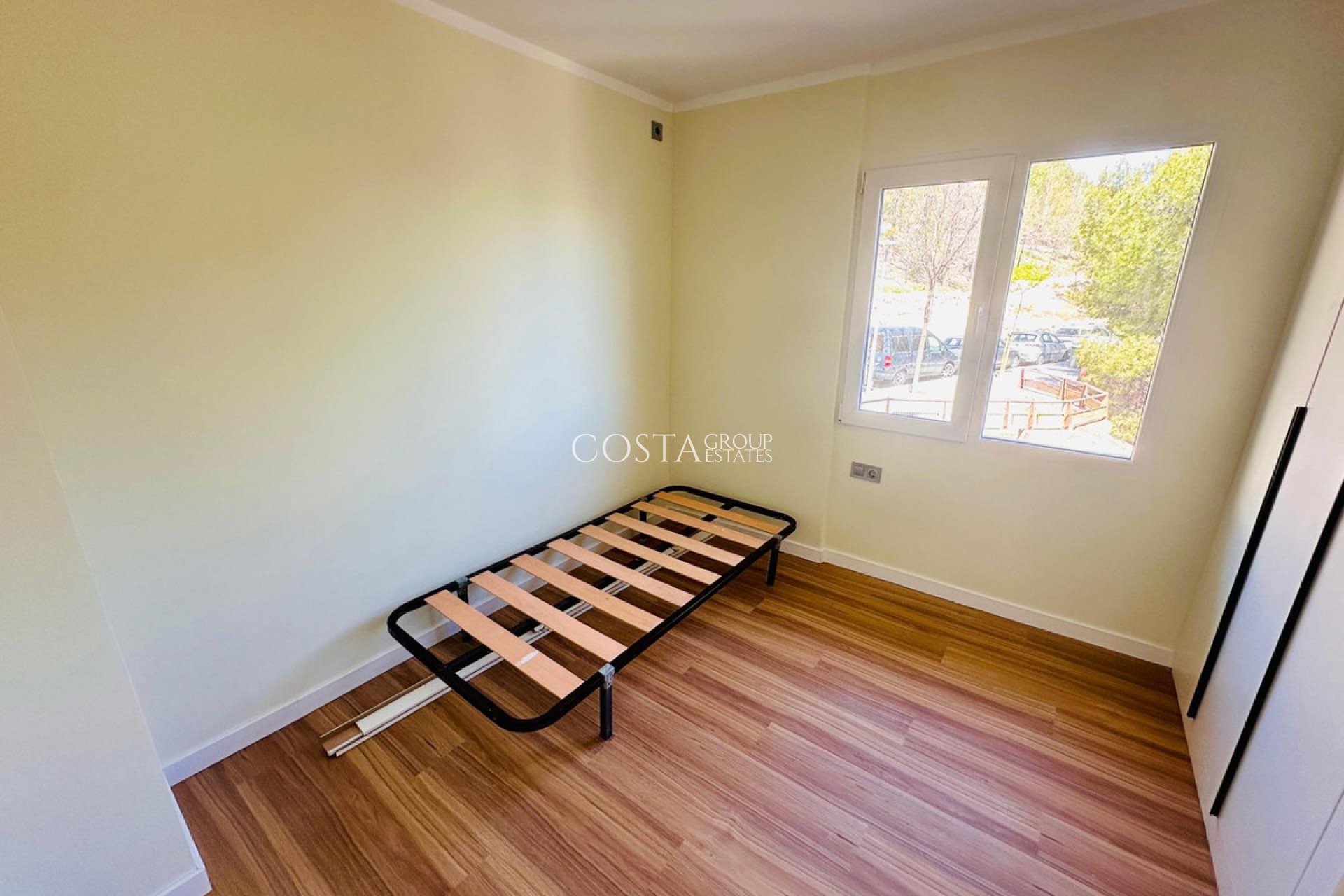 Revente - Apartments -
Alicante - Alicante Centro