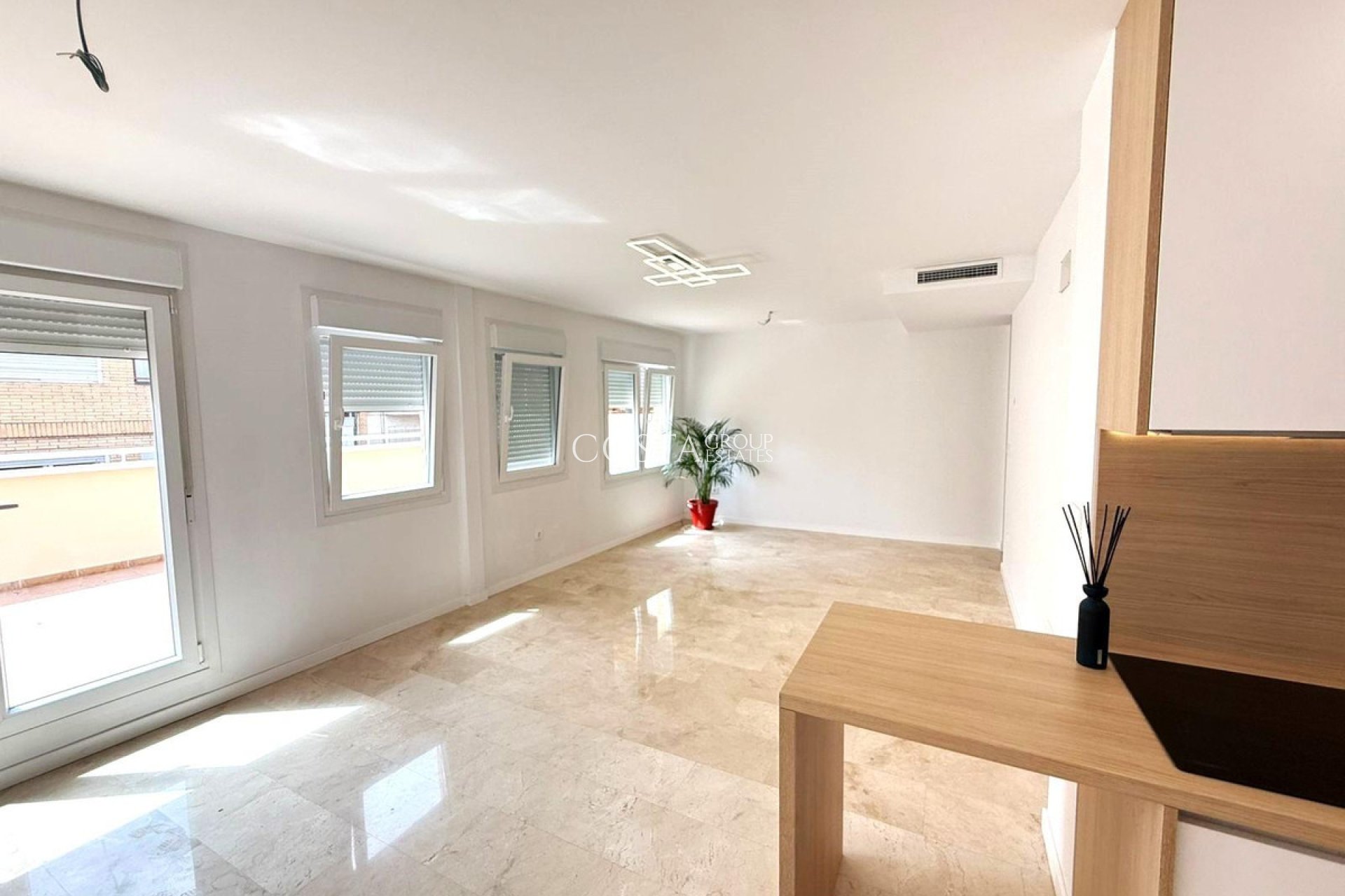 Revente - Apartments -
Alicante - Alicante Centro