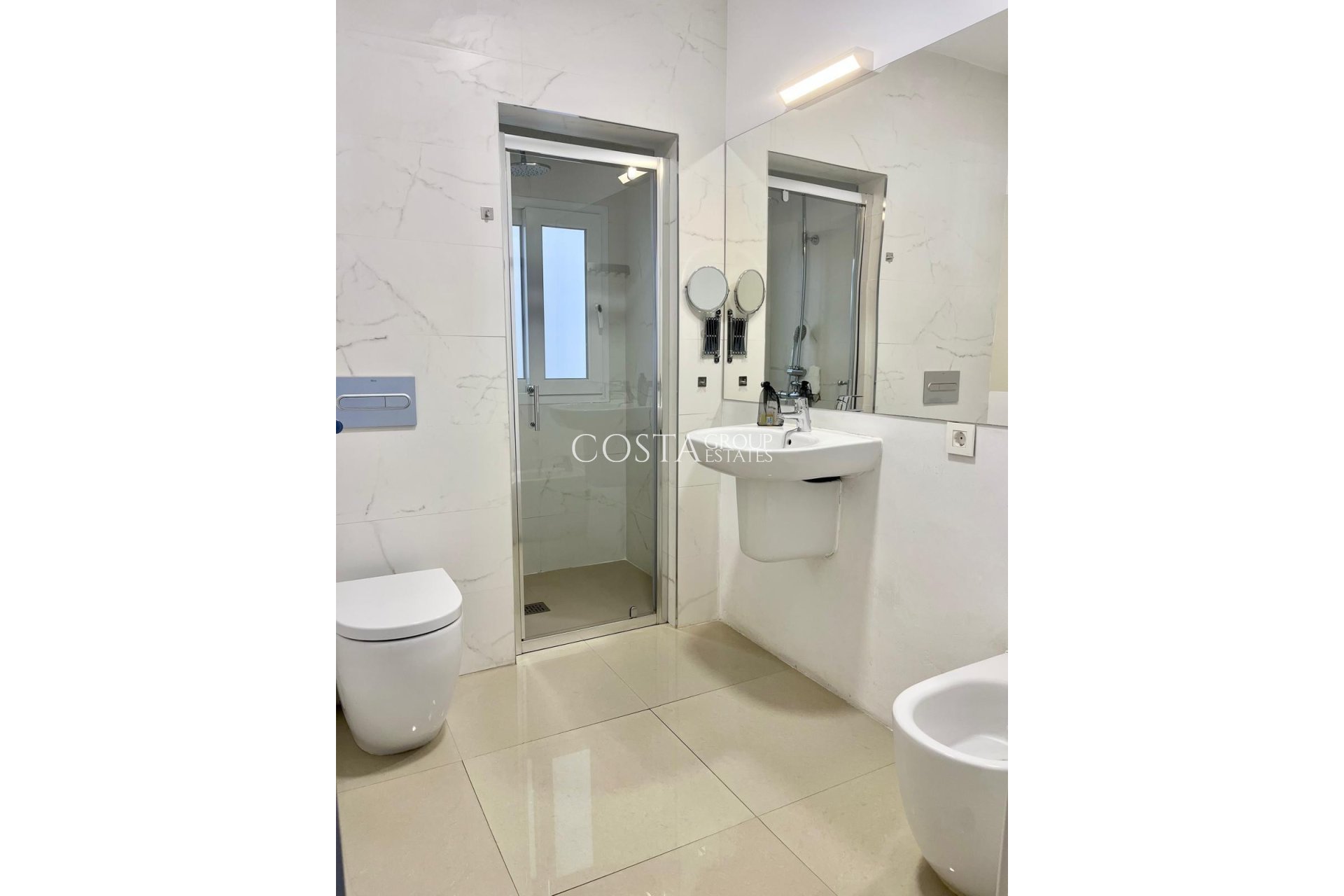 Revente - Apartments -
Alicante - Alicante Centro