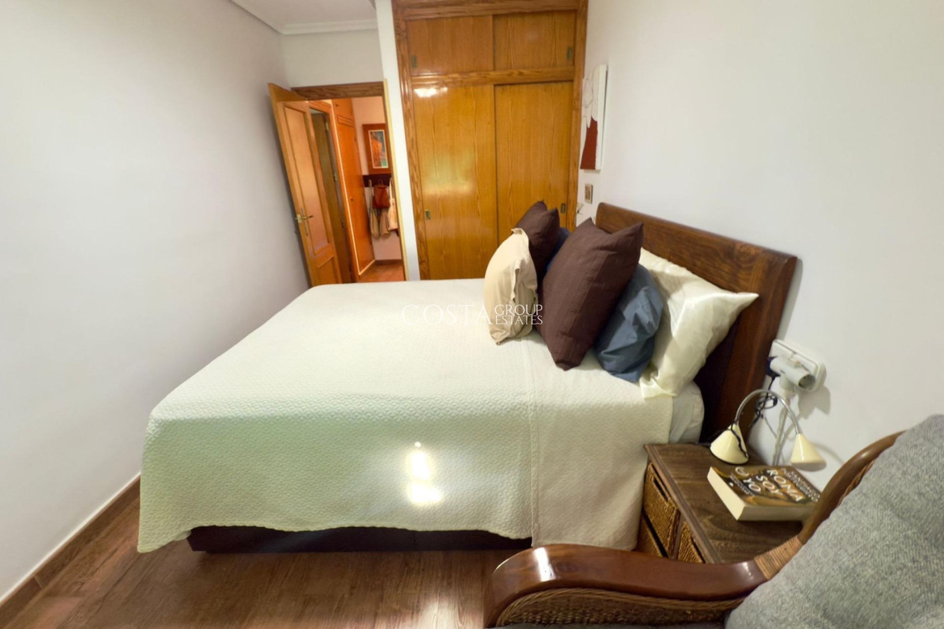 Revente - Apartments -
Alicante - Alicante Centro