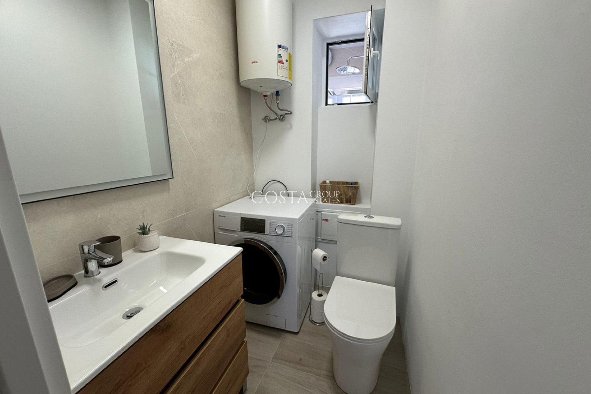 Revente - Apartments -
Alicante - Alicante Centro