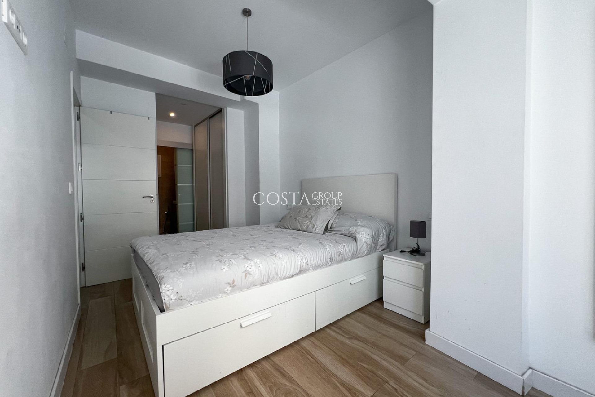 Revente - Apartments -
Alicante - Alicante Centro