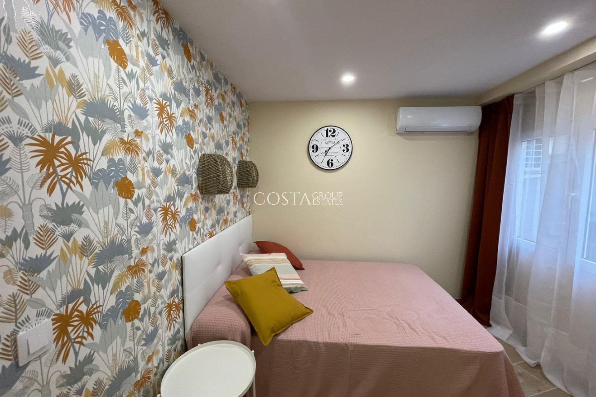 Revente - Apartments -
Alicante - Alicante Centro