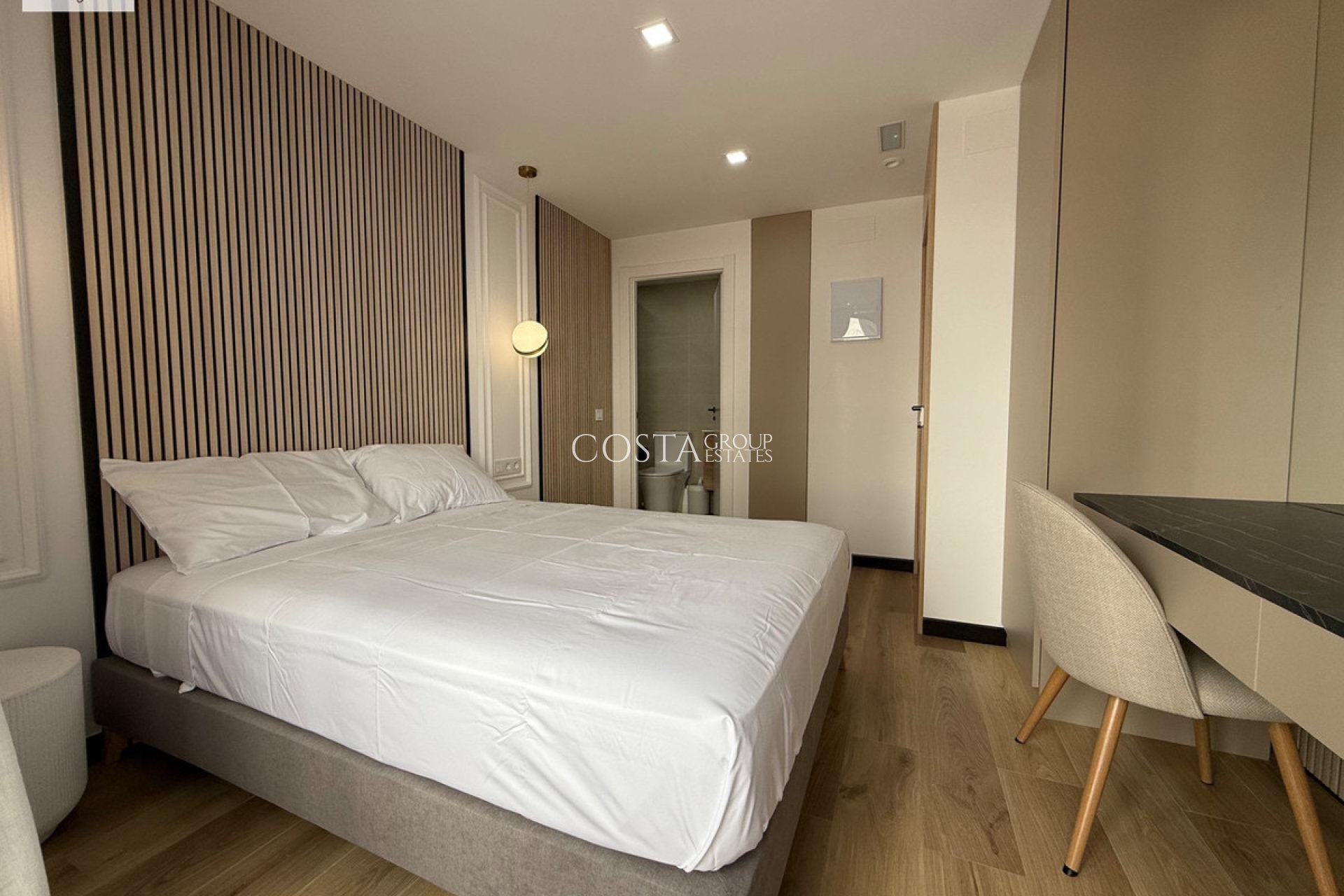 Revente - Apartments -
Alicante - Alicante Centro