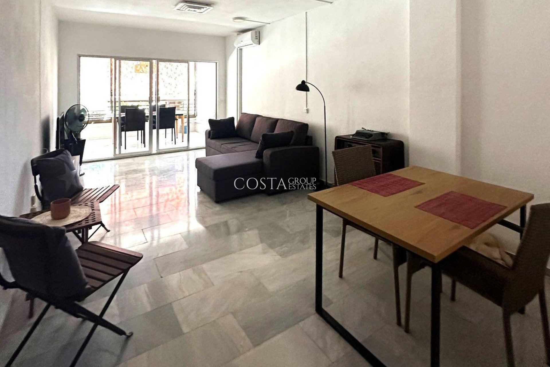 Revente - Apartments -
Alicante - Alicante Centro