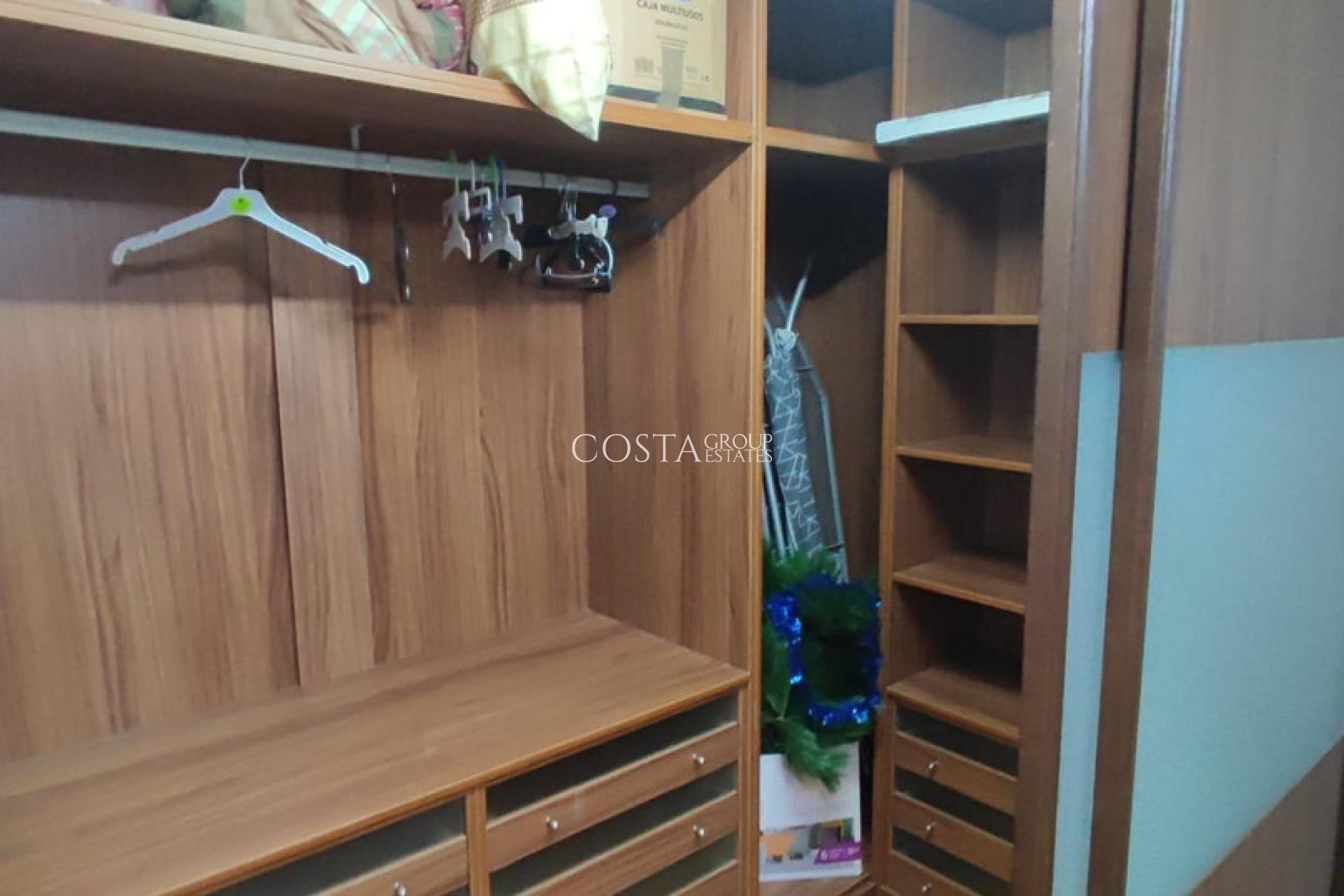 Revente - Apartments -
Alicante - Alicante Centro