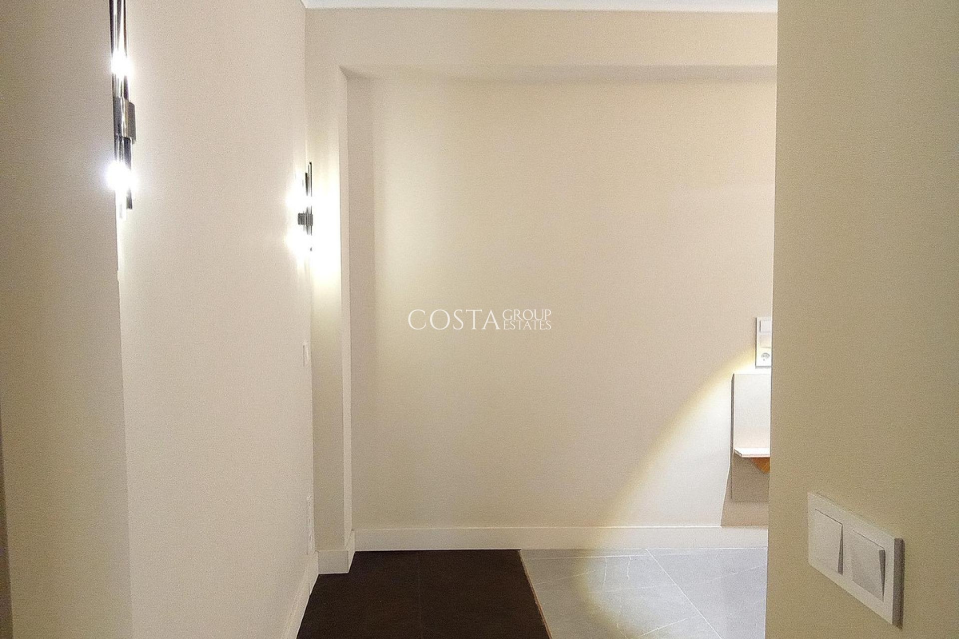 Revente - Apartments -
Alicante - Alicante Centro