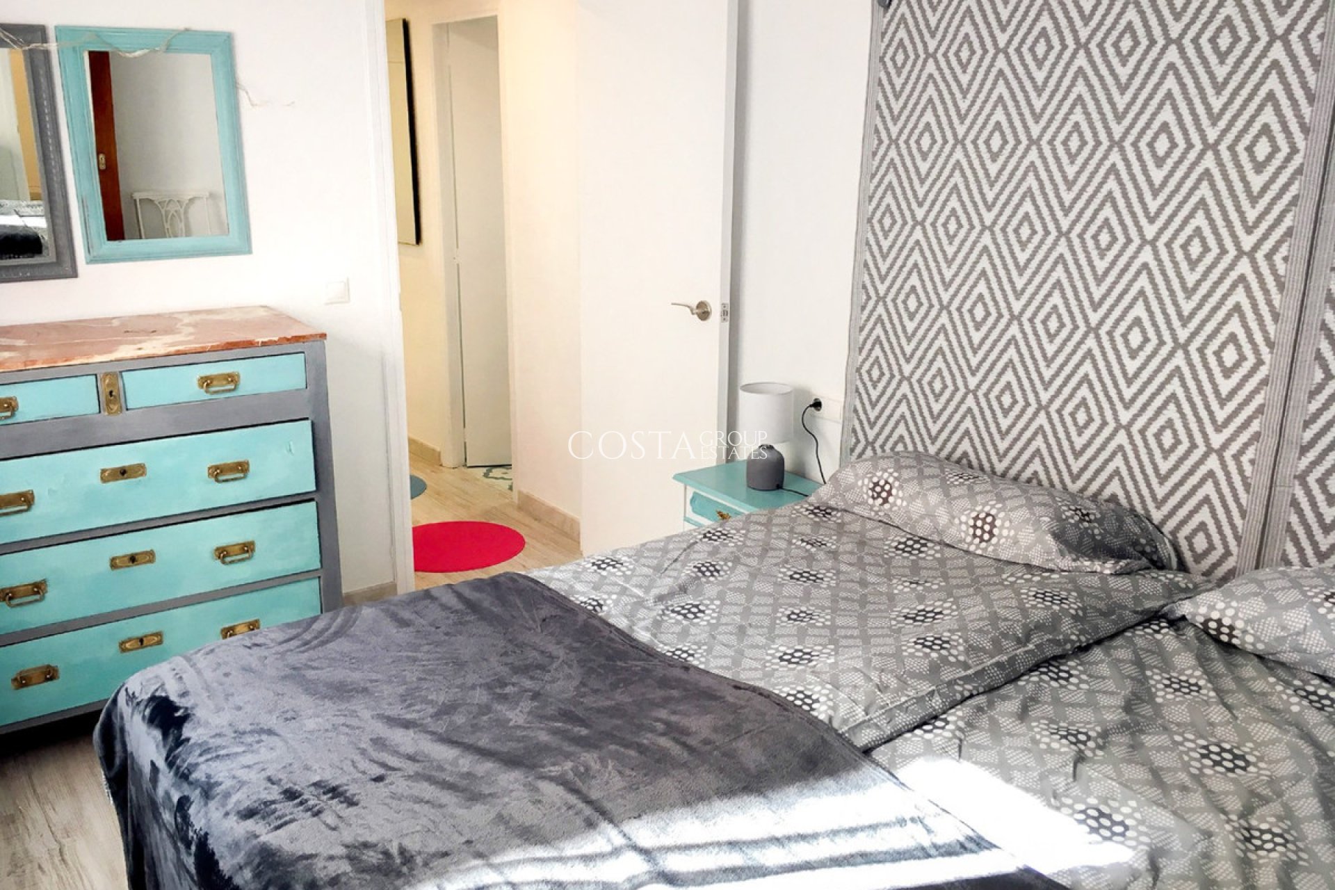 Revente - Apartments -
Alicante - Alicante Centro