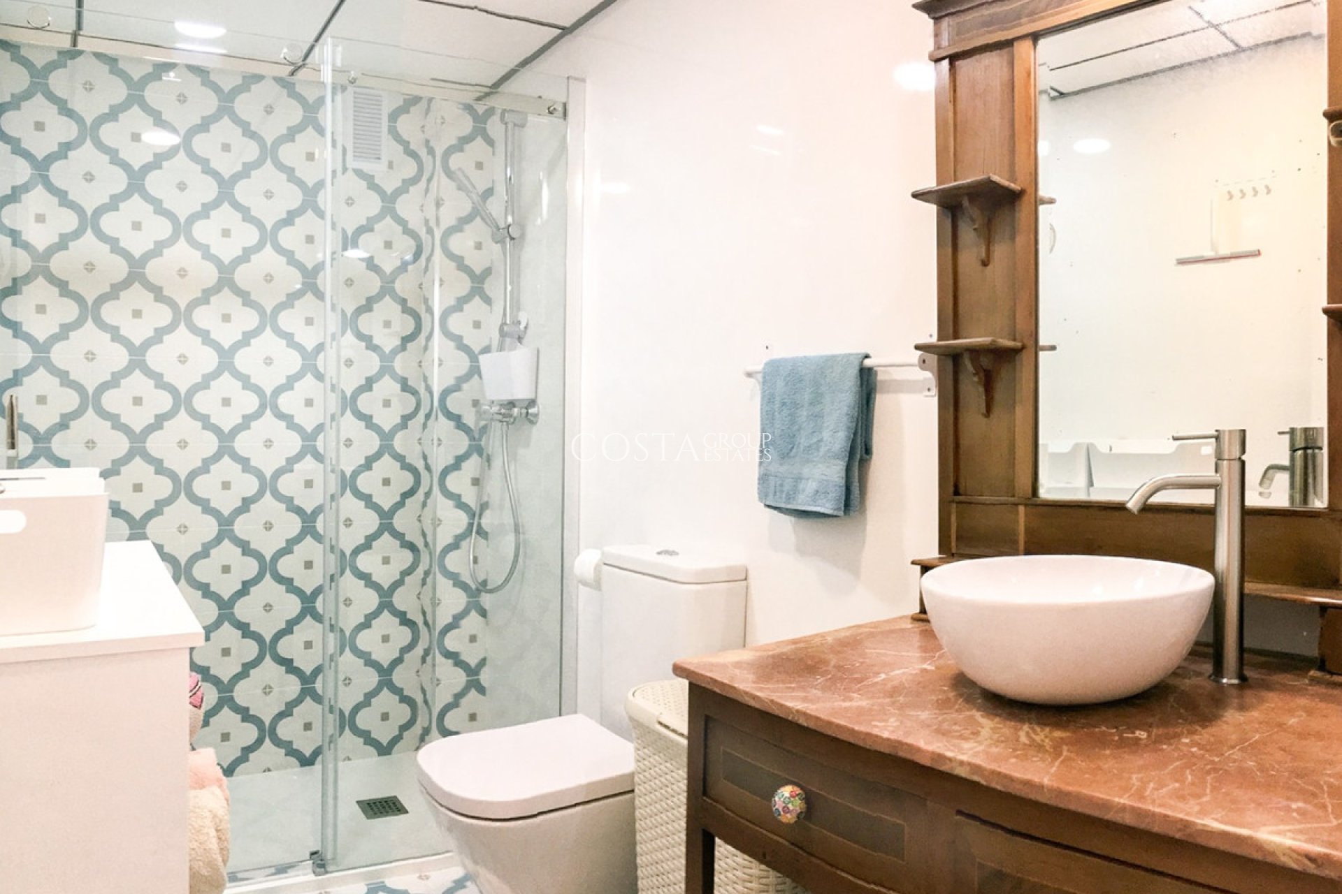 Revente - Apartments -
Alicante - Alicante Centro