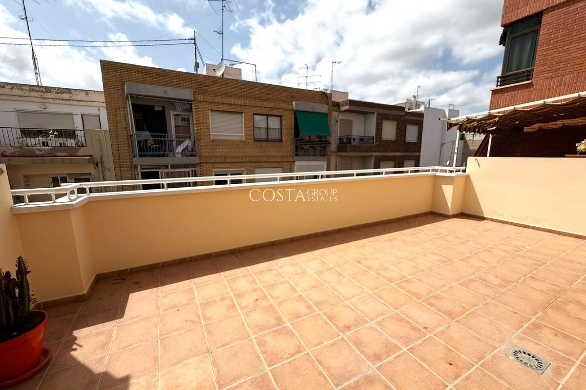 Revente - Apartments -
Alicante - Alicante Centro
