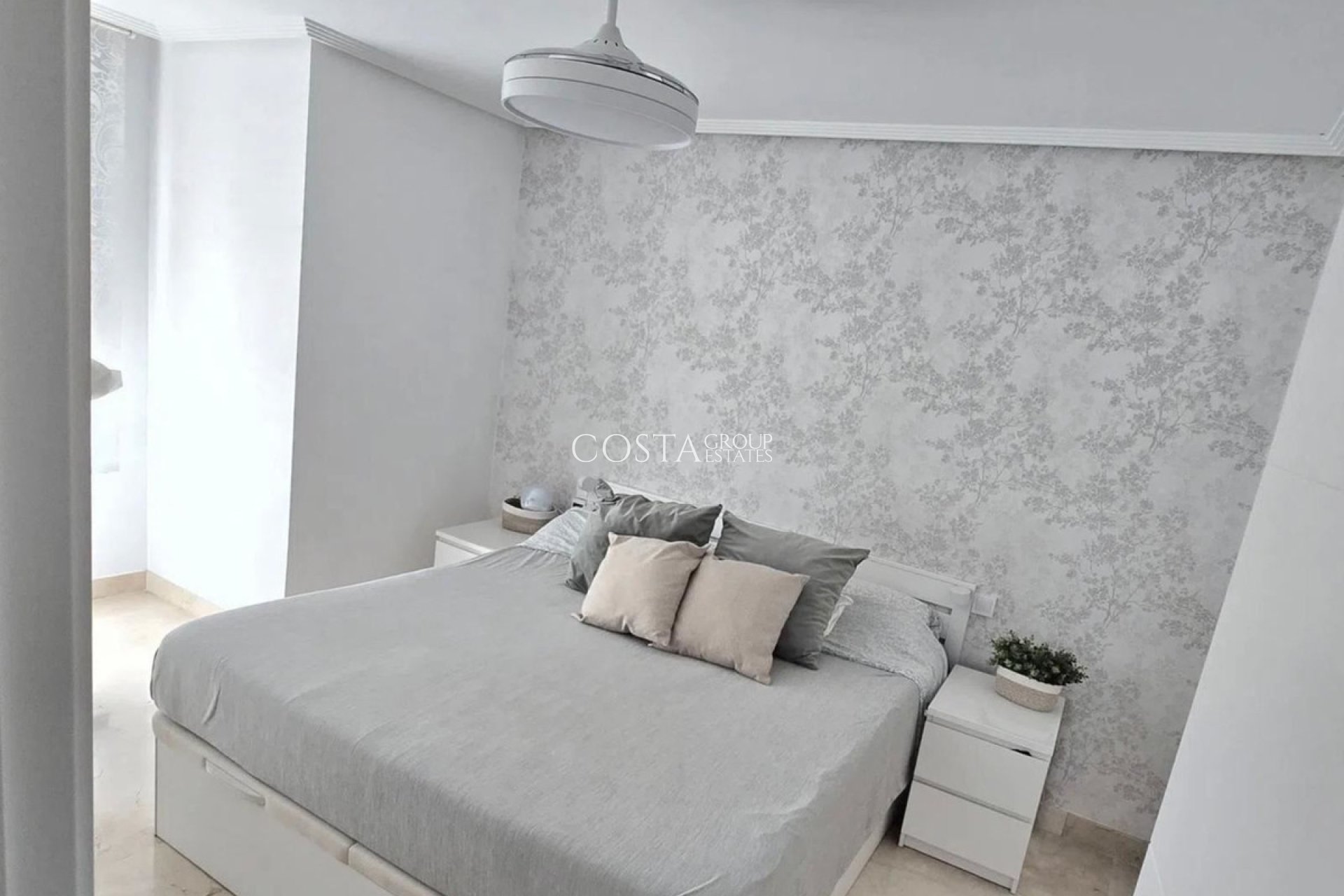 Revente - Apartments -
Alicante City - Alicante City Centro