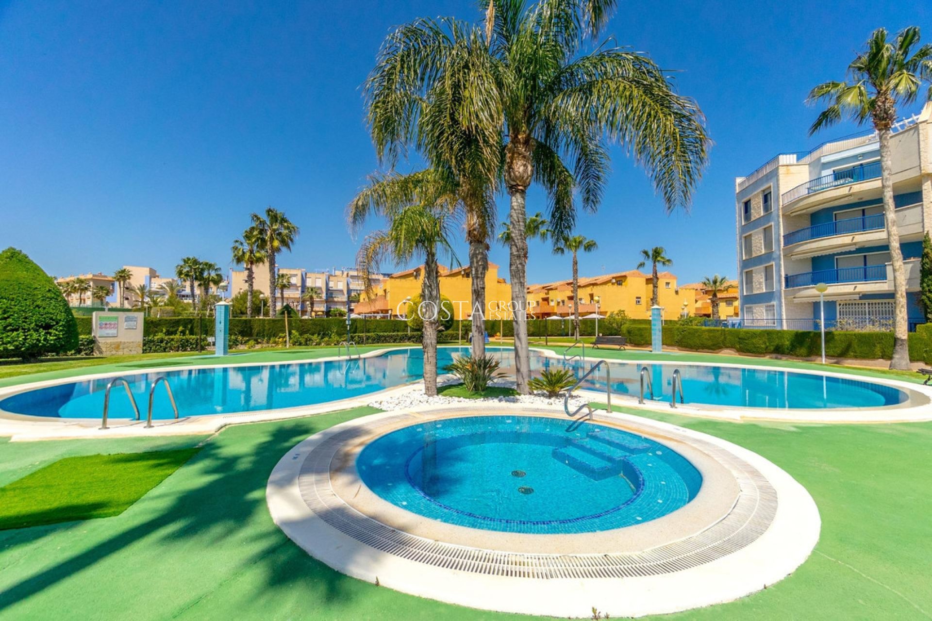 Revente - Apartments -
Orihuela Costa - Campoamor