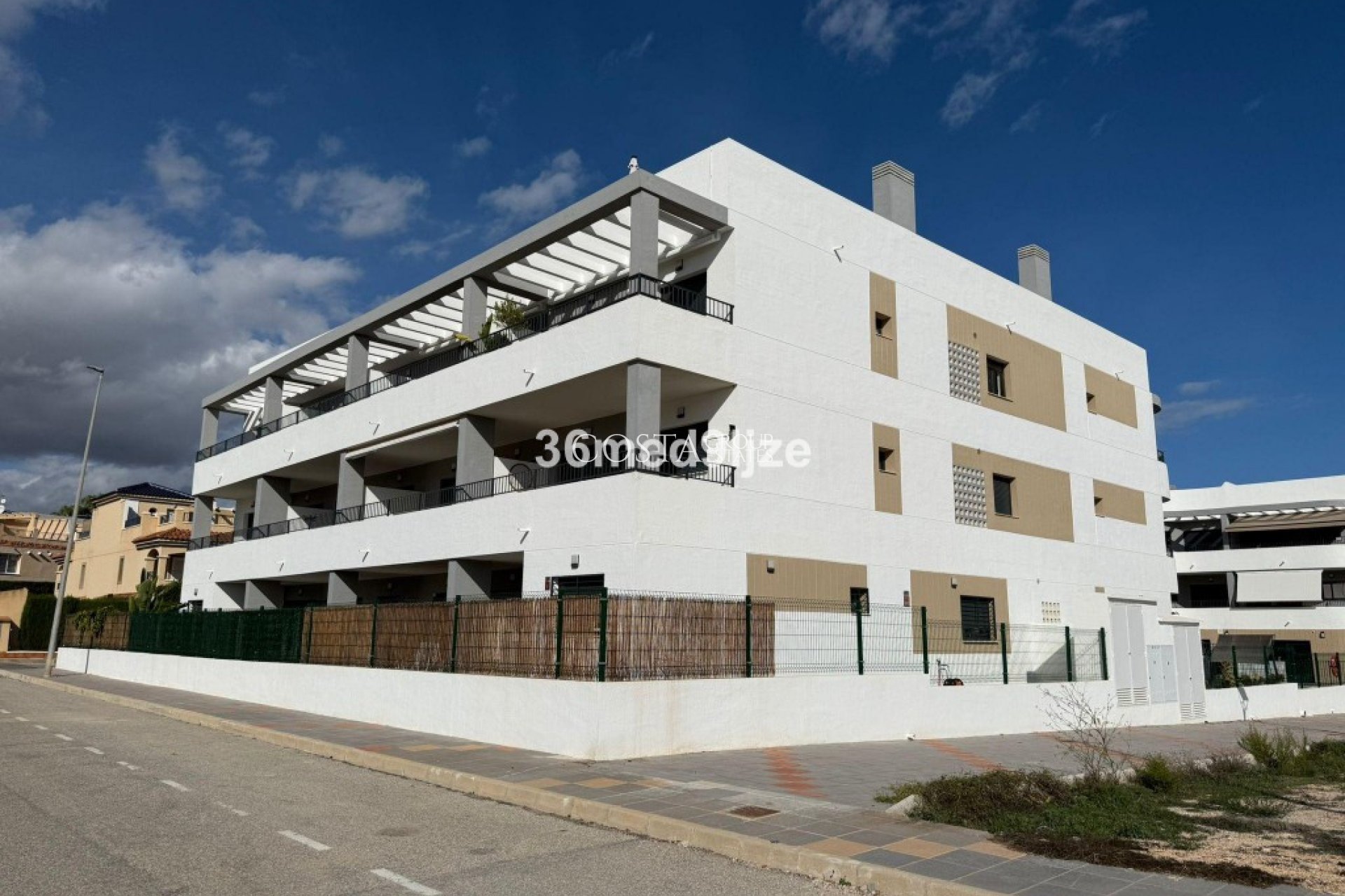 Revente - Apartments -
Orihuela Costa - Mil Palmeras