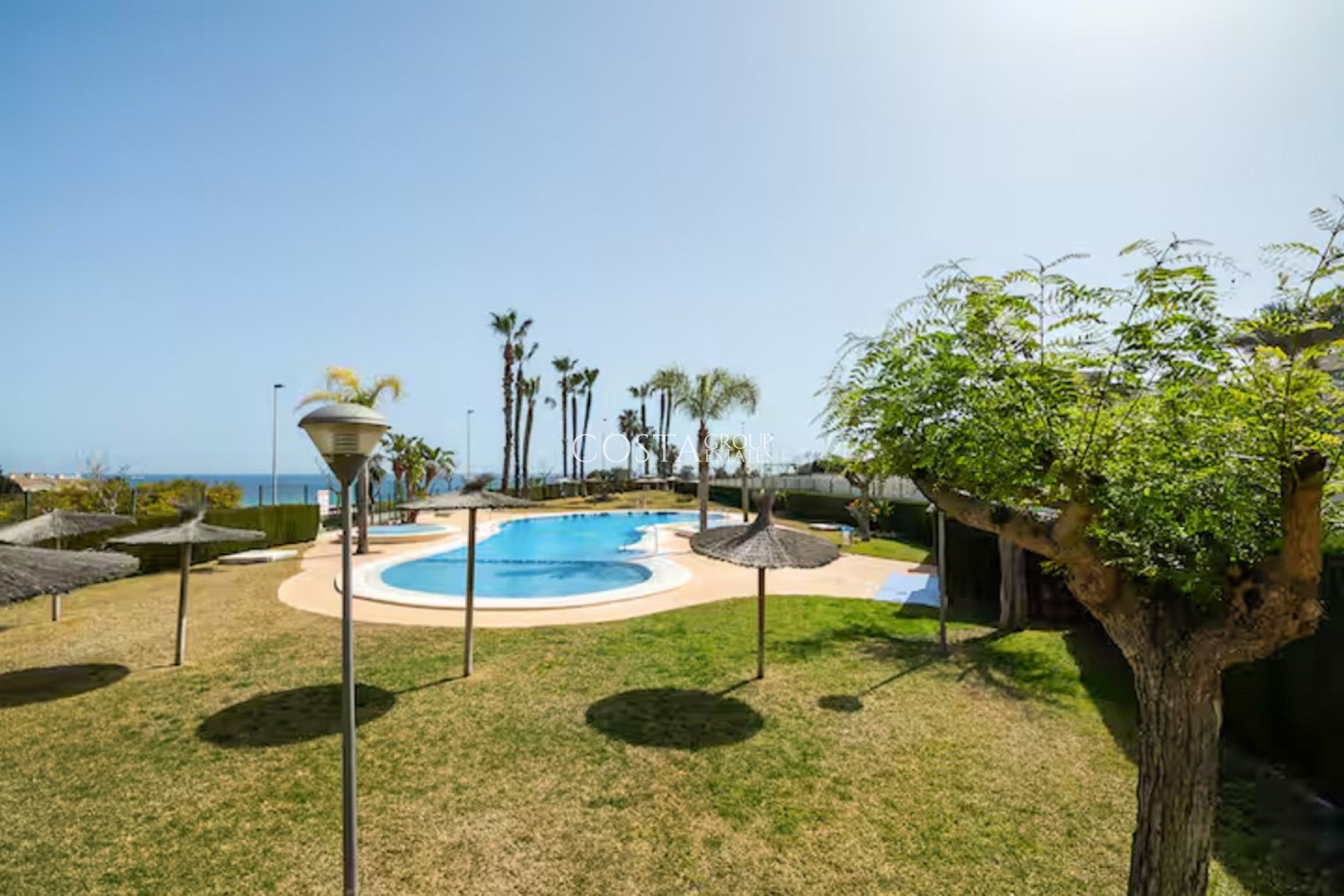 Revente - Apartments -
Orihuela Costa - Mil Palmeras