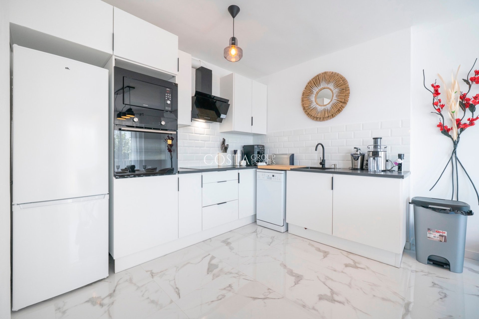 Revente - Apartments -
Orihuela Costa - Punta Prima