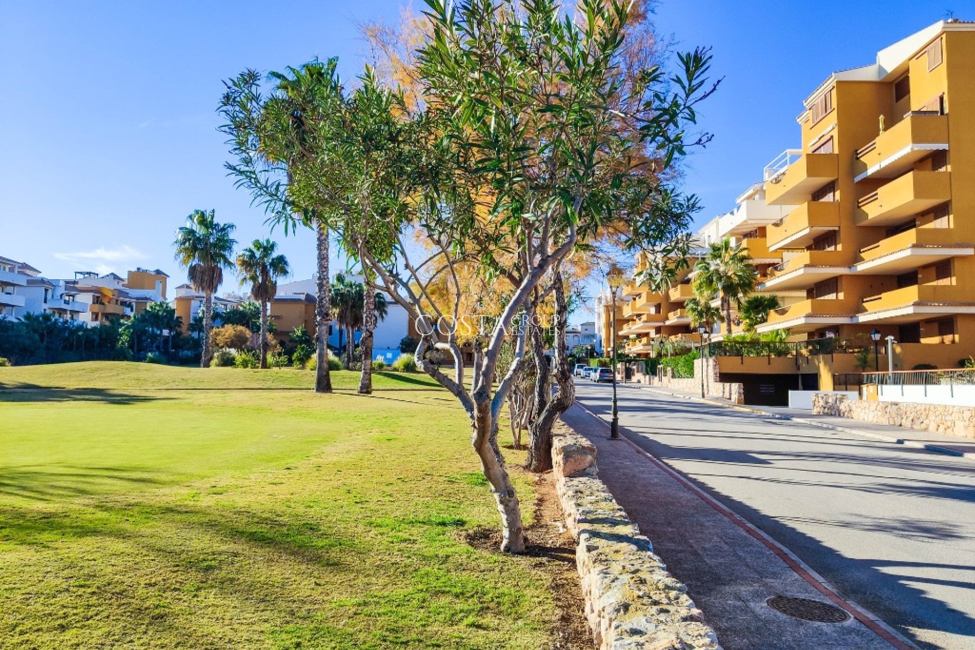 Revente - Apartments -
Orihuela Costa - Punta Prima